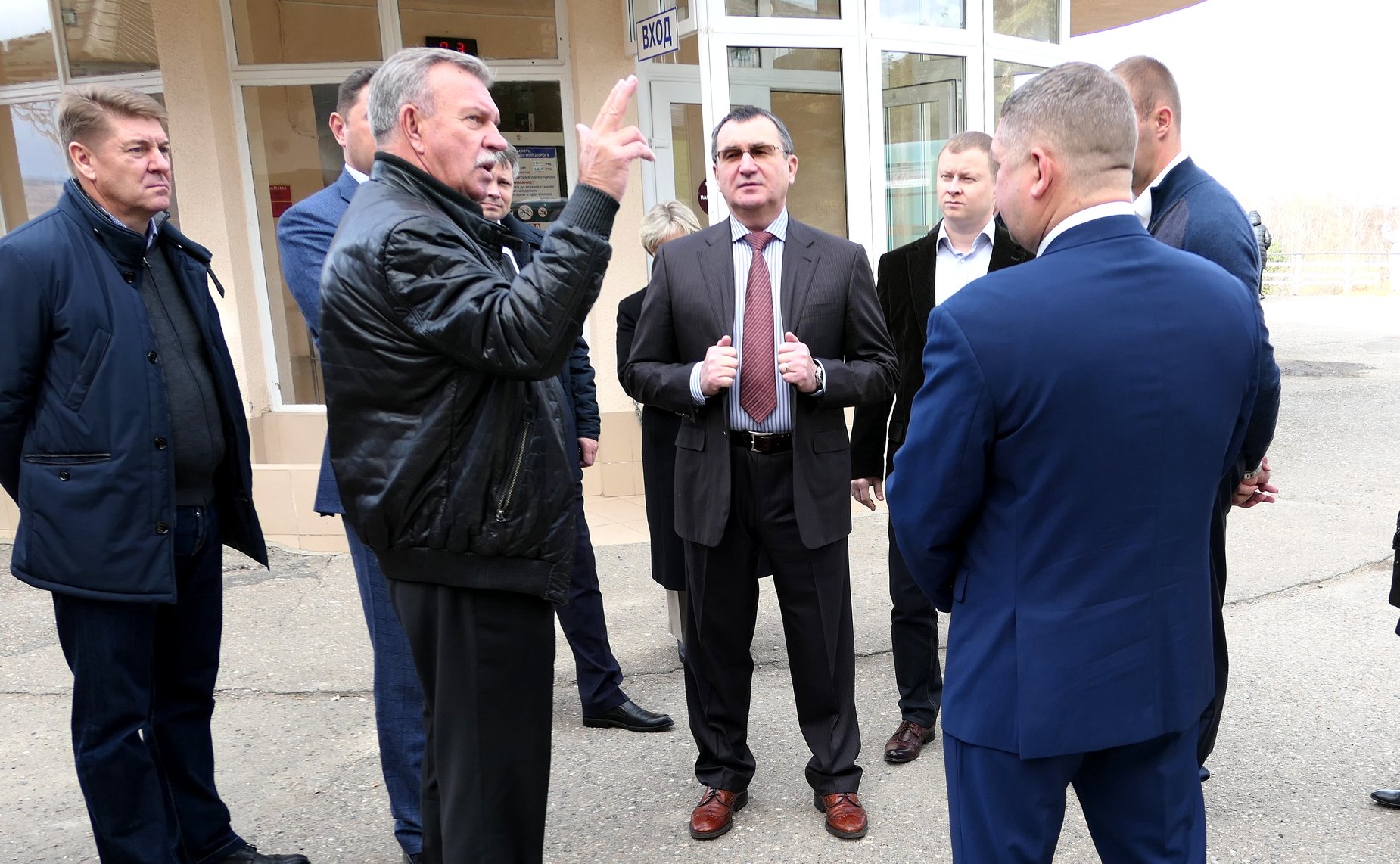 Николай Федоров посетил Национальный парк «Кисловодский» и осмотрел объекты уникального произведения садово-паркового искусства