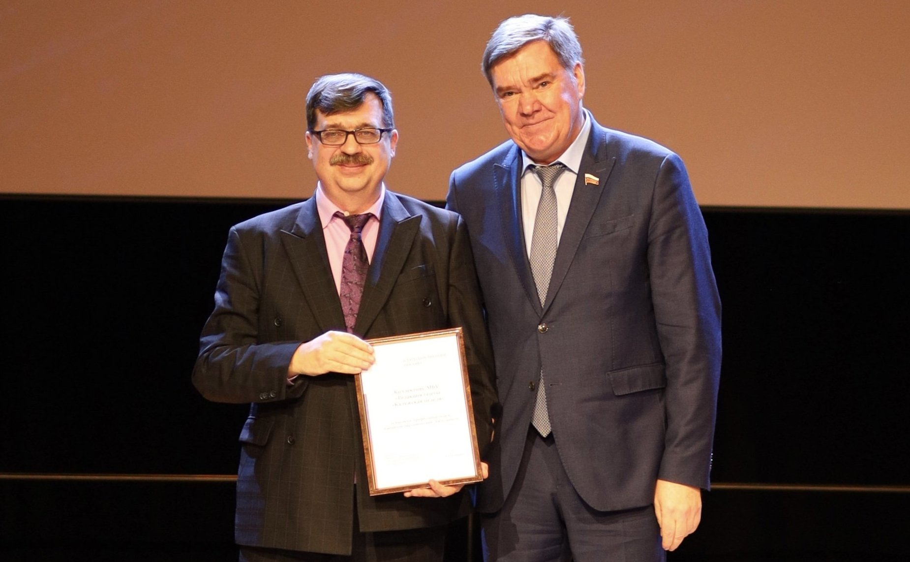 Александр Савин в ходе поездки в регион принял участие в праздничных мероприятиях, посвященных Дню российской печати