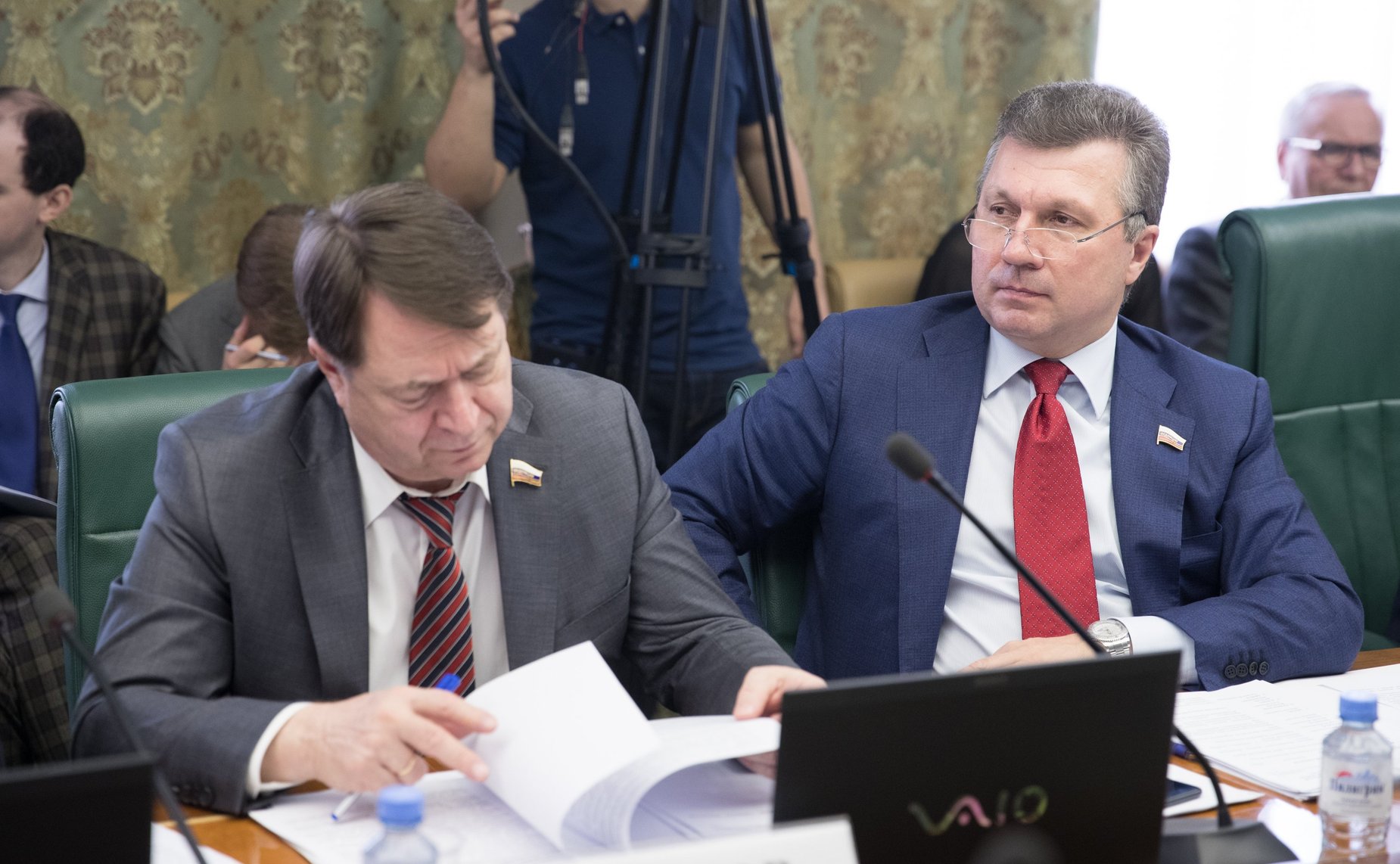 В. Васильев