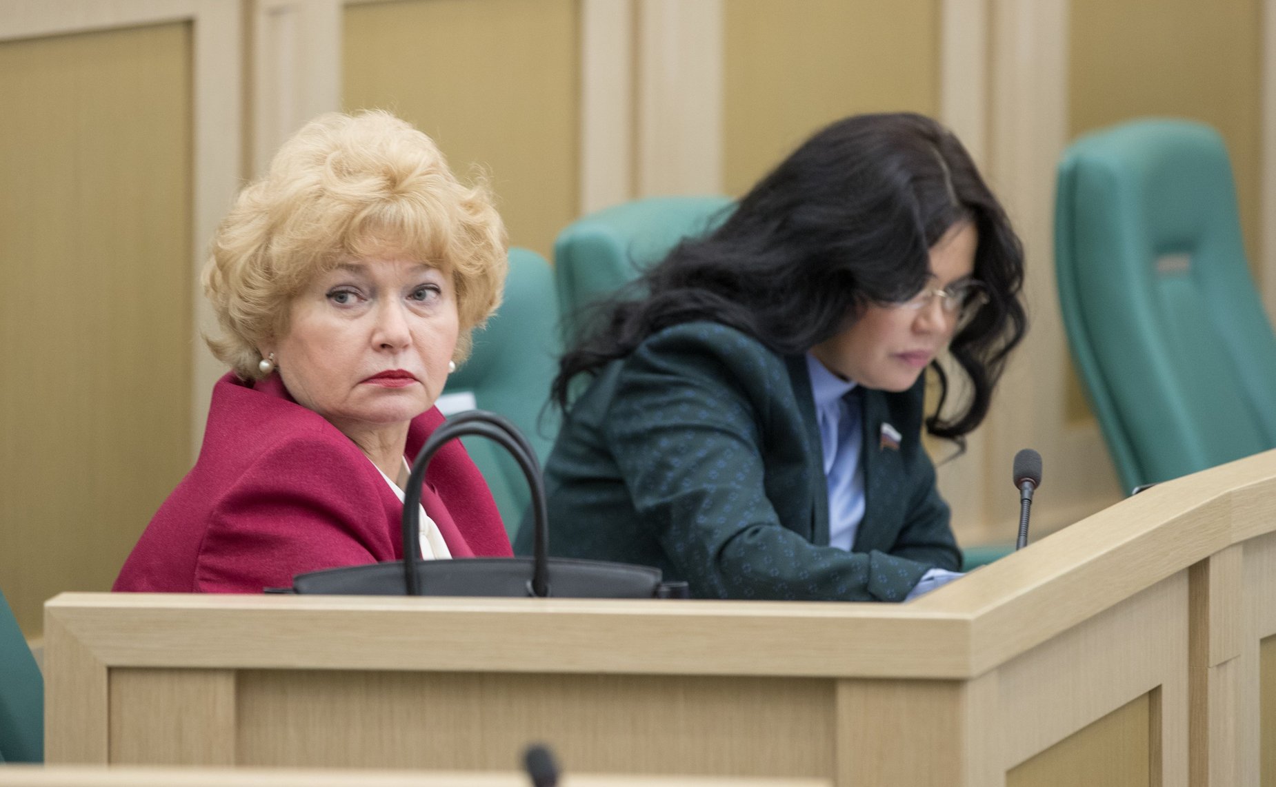 Л. Нарусова и О. Белоконь