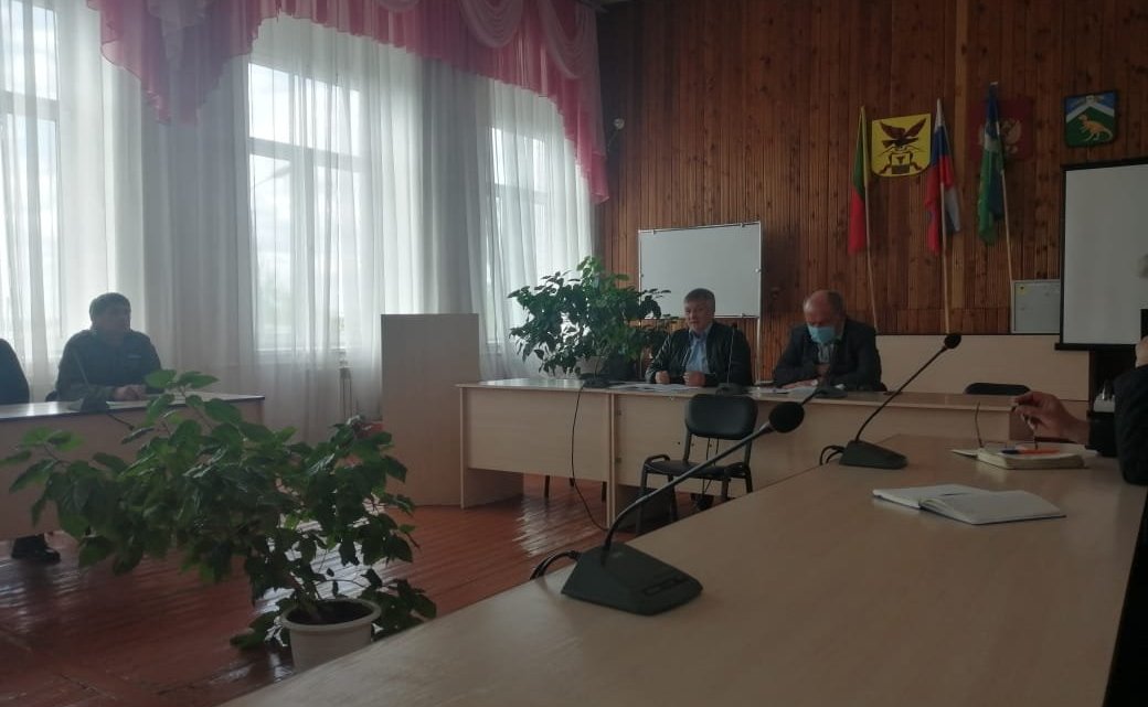 Сергей Михайлов обсудил с руководством Чернышевского района благоустройство муниципалитета