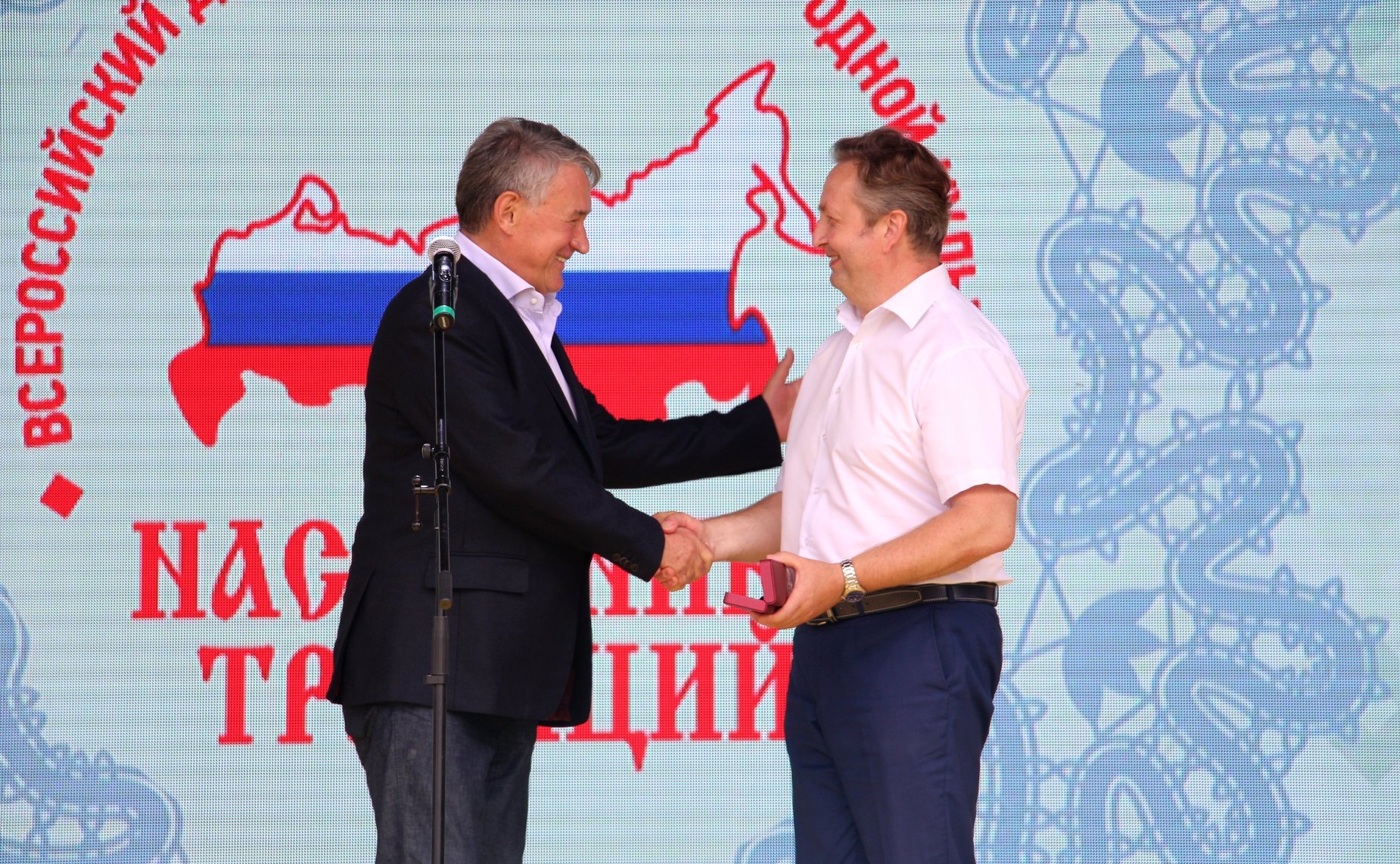 Заместитель Председателя Совета Федерации Юрий Воробьев принял участие в открытии Всероссийского детского фестиваля народной культуры «Наследники традиций»