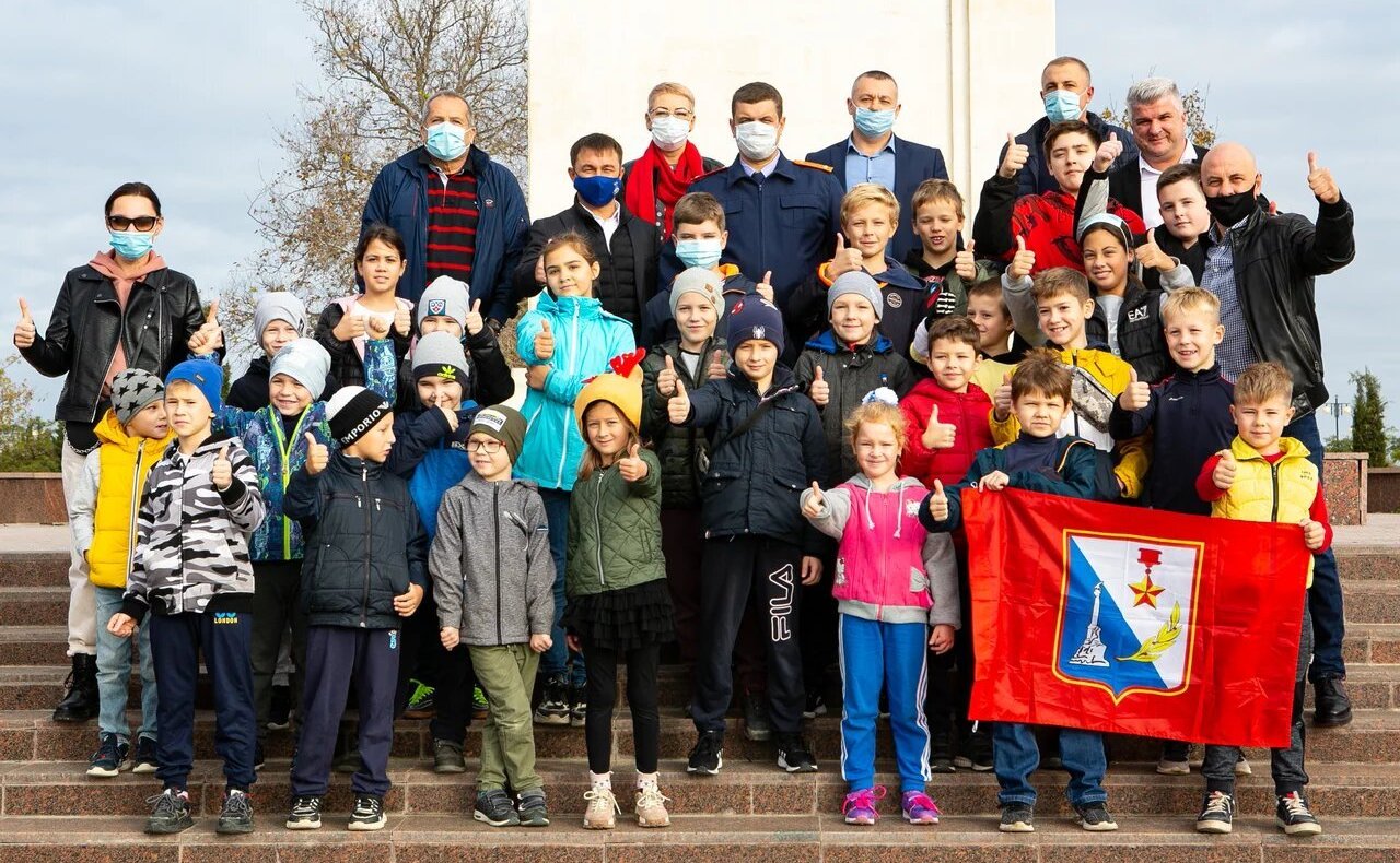 Е. Алтабаева приняла участие в патриотической акции в Севастополе