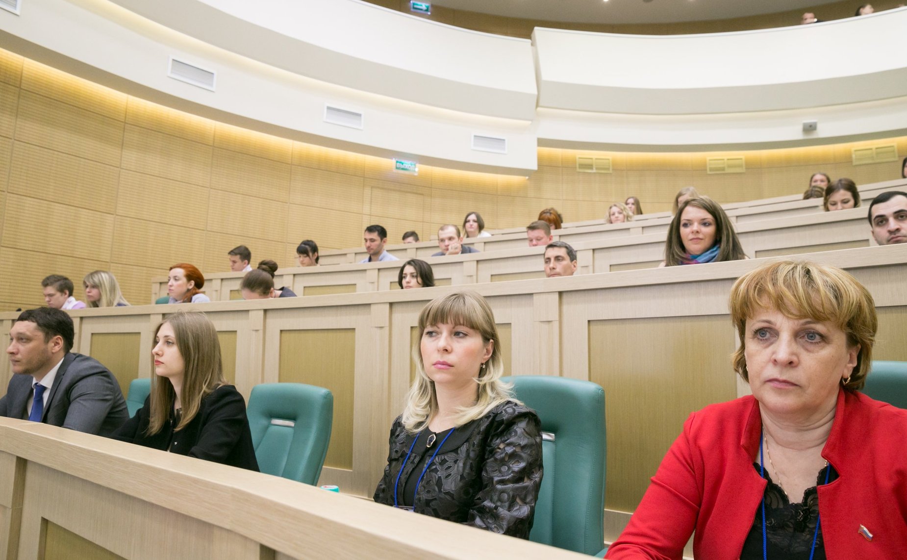 В Совете Федерации состоялась встреча с молодыми социальными работниками — участниками Форума «Молодежный социальный совет-2016»