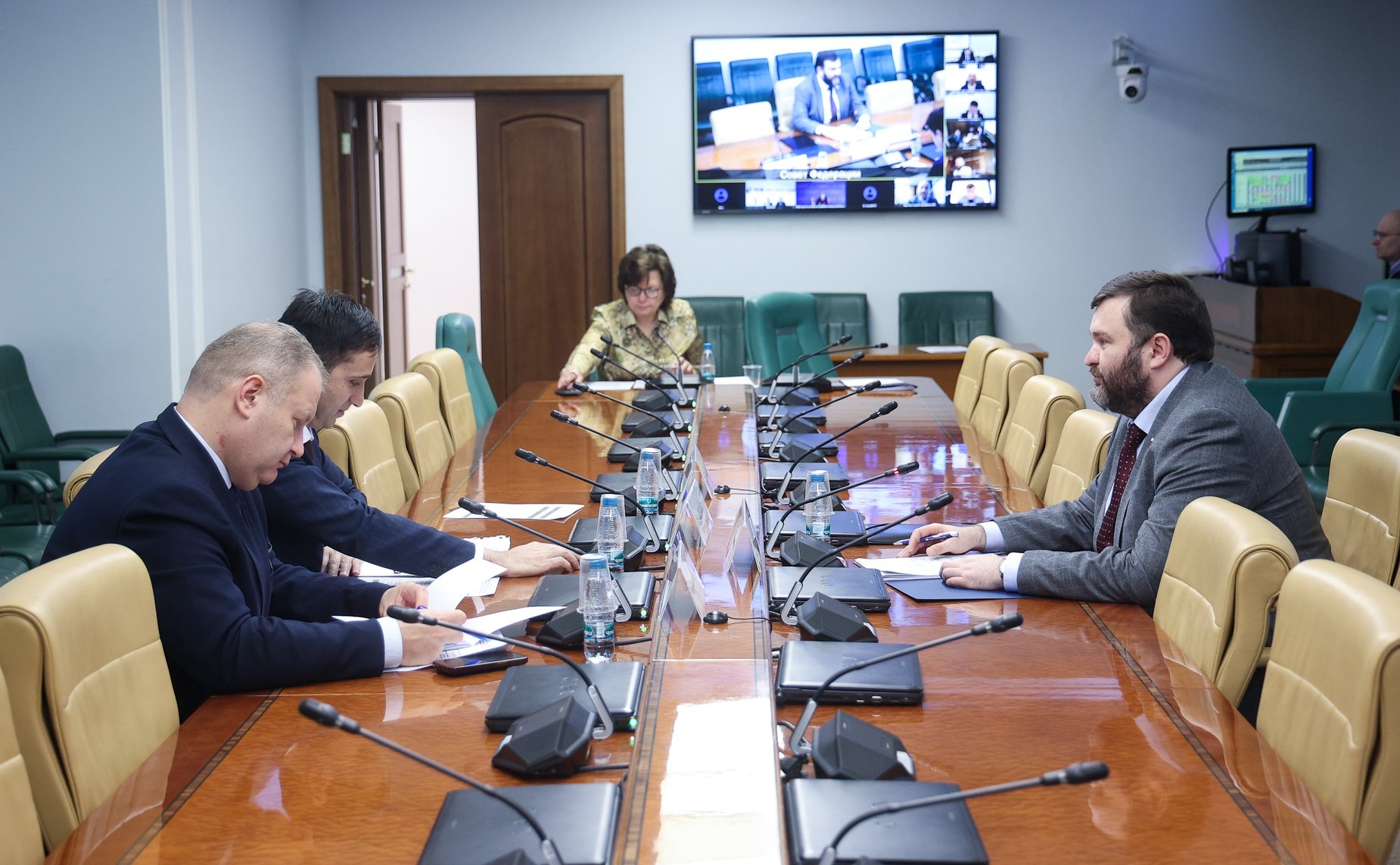 Совещание Комитета СФ по экономической политике «Обеспечение экономического и промышленного развития воссоединенных субъектов РФ с помощью кредитно-финансовых инструментов: задачи, проблемы, перспективы»