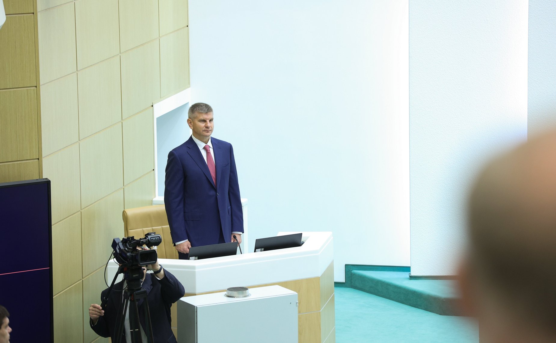 Геннадий Голов