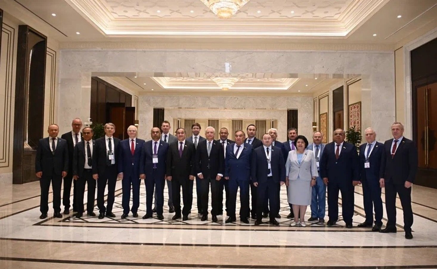 Делегация Совета Федерации приняла участие в наблюдении за проведением референдума по проекту Конституционного закона Республики Узбекистан