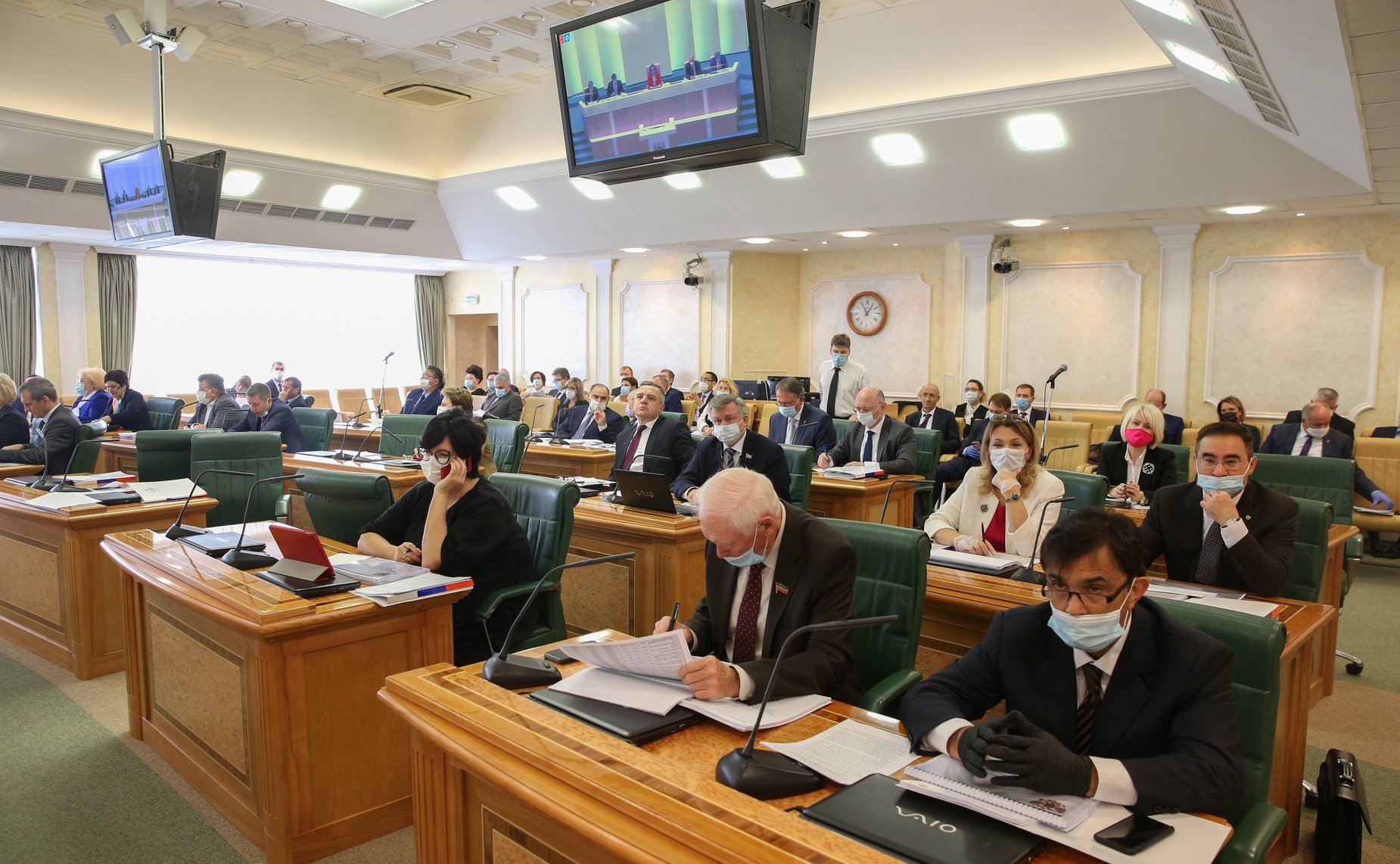 Парламентские слушания на тему «О параметрах проекта федерального бюджета на 2021 год и на плановый период 2022 и 2023 годов»