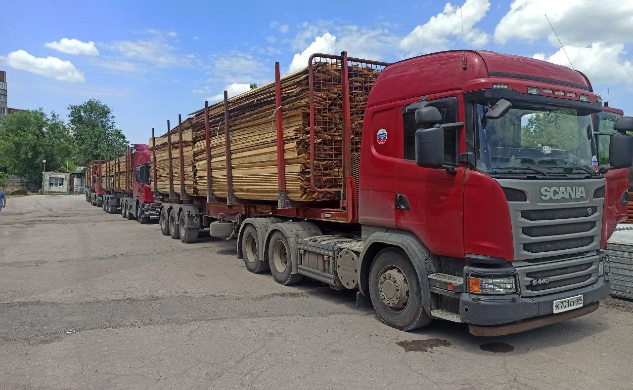 Российские регионы активно включились в работу по оказанию гуманитарной помощи лесоматериалами ДНР и ЛНР