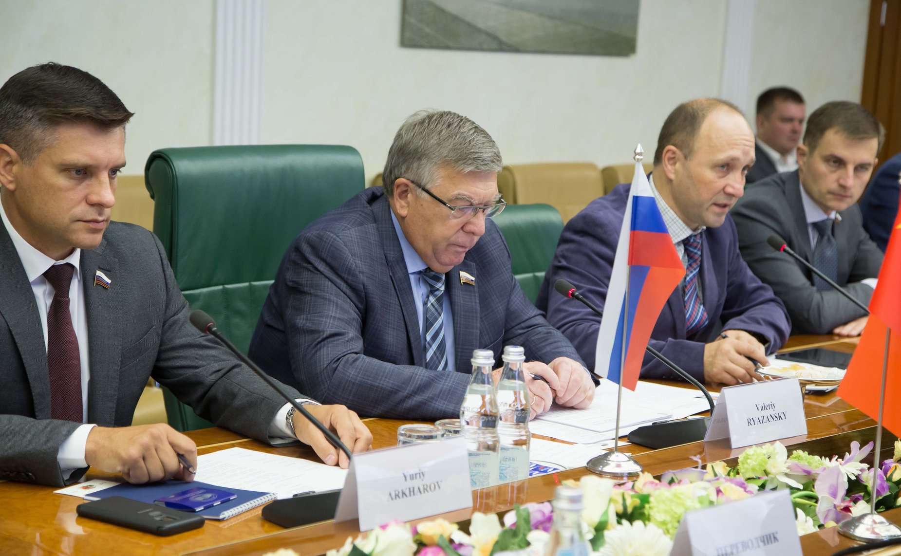 Встреча Валерия Рязанского с делегацией молодых депутатов Всекитайского собрания народных представителей Китайской Народной Республики во главе с депутатом Кон Тао