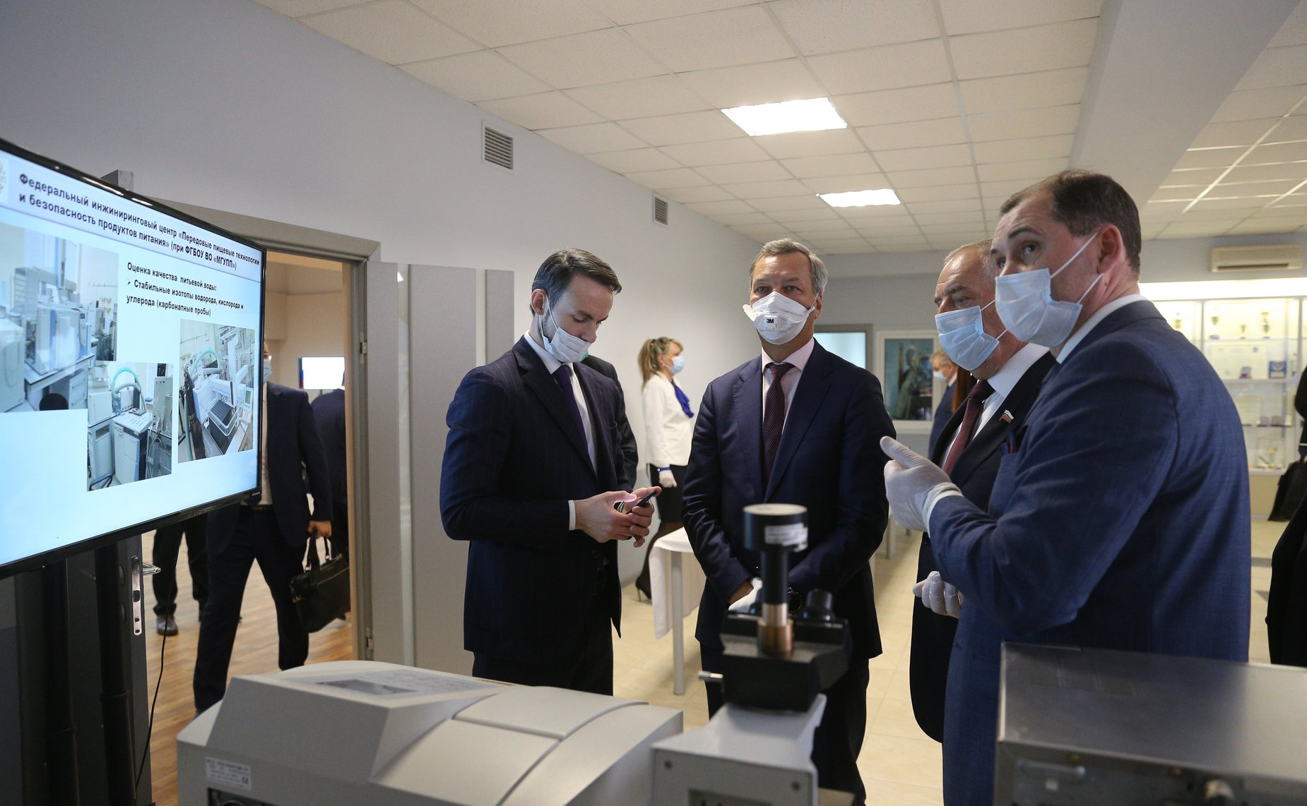 Парламентские слушания на тему «О мерах по противодействию незаконному обороту упакованной питьевой воды, включая природную минеральную воду»