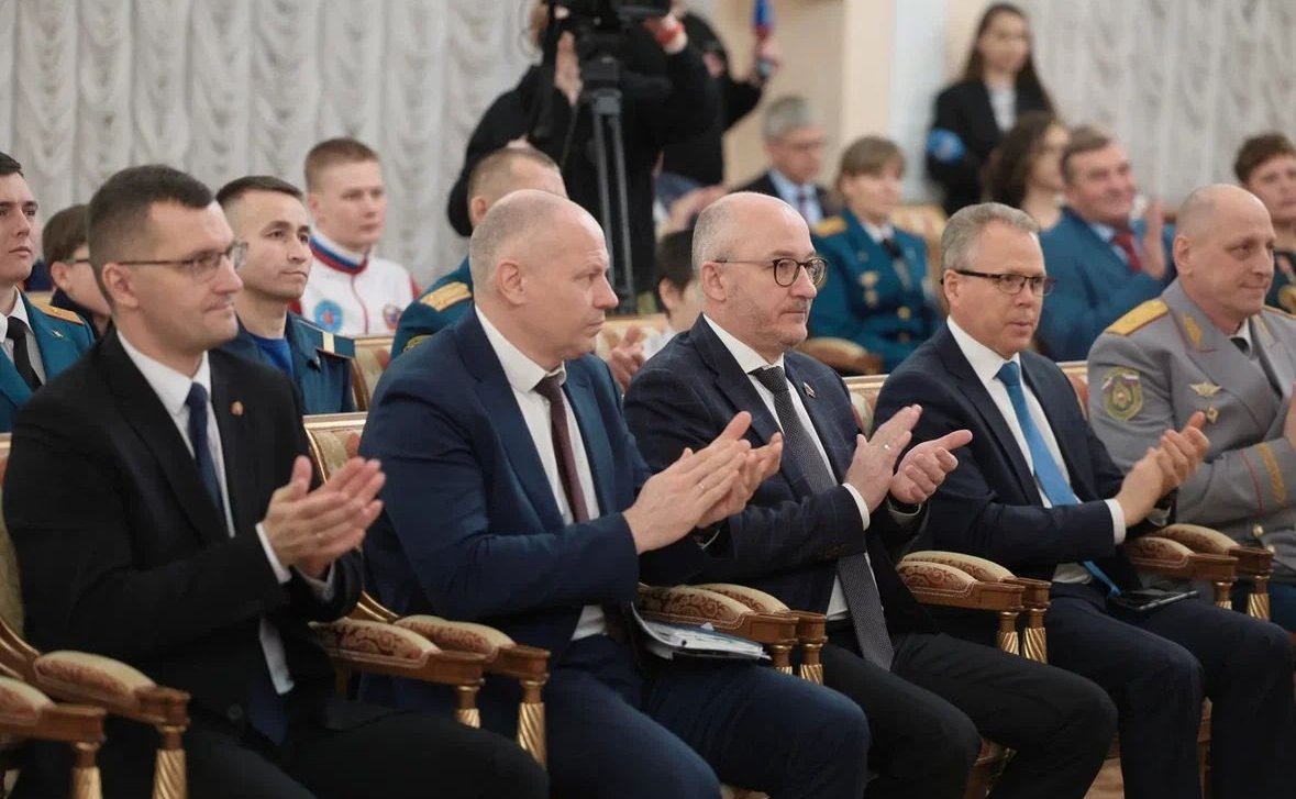 В Челябинске детям–героям вручены памятные медали Совета Федерации «За проявленное мужество»