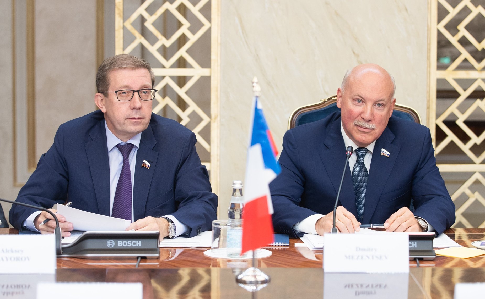 Председатель Комитета СФ по аграрно-продовольственной политике и природопользованию Алексей Майоров и председатель комитета СФ по экономической политике Дмитрий Мезенцев, 2018