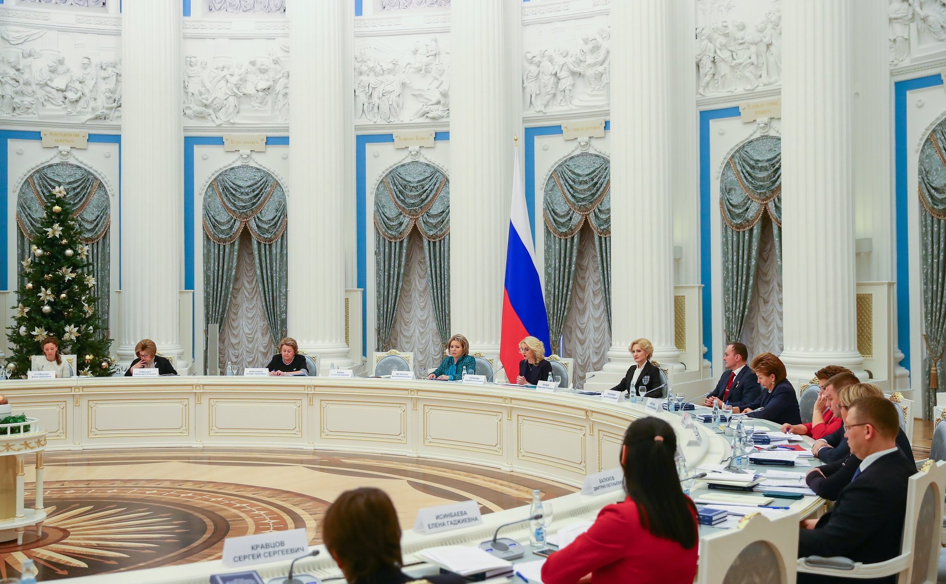 Первое заседание Совета при Президенте России по реализации госполитики в сфере защиты семьи и детей