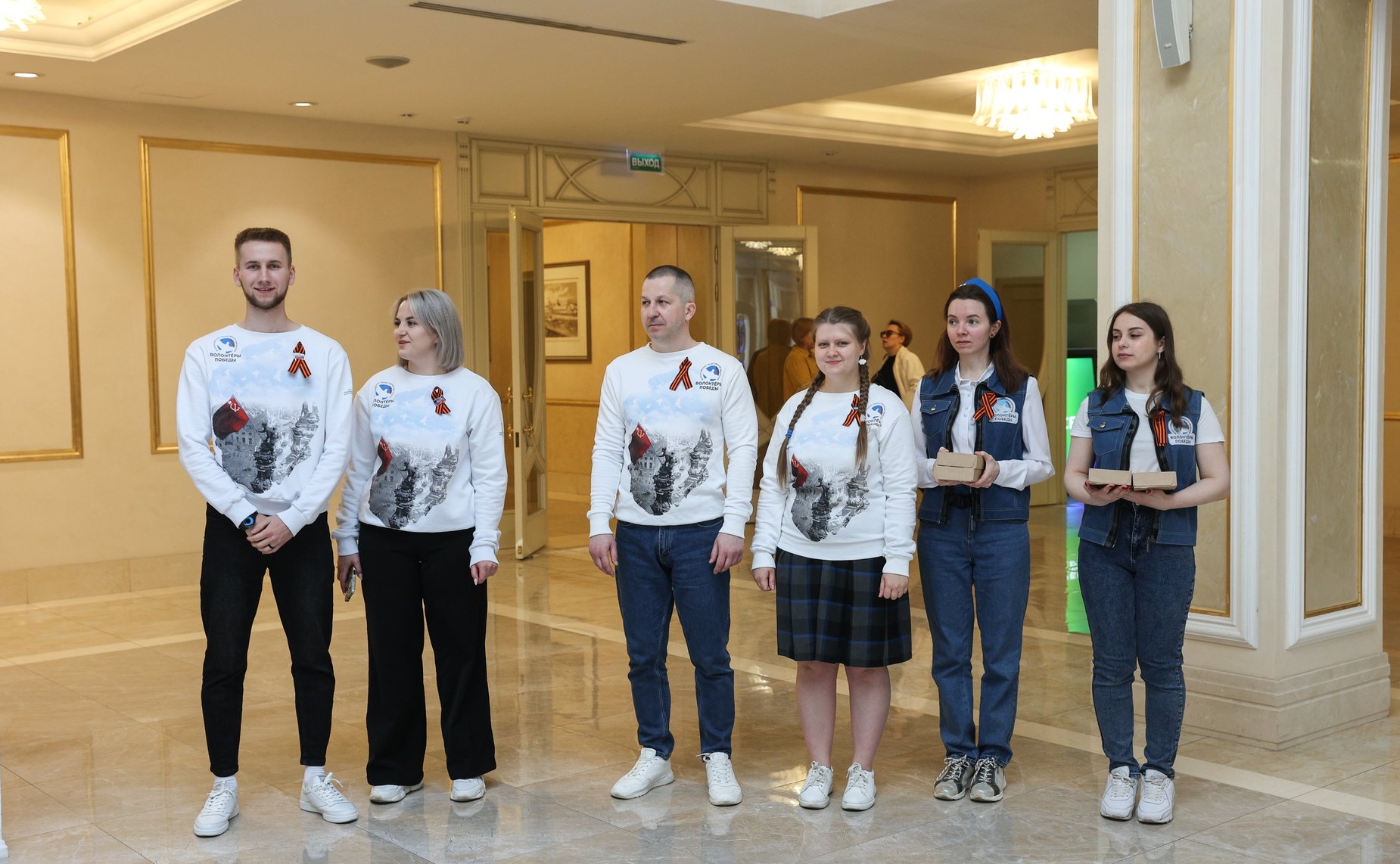 Открытие в Совете Федерации выставки, посвященной акции «Георгиевская ленточка»