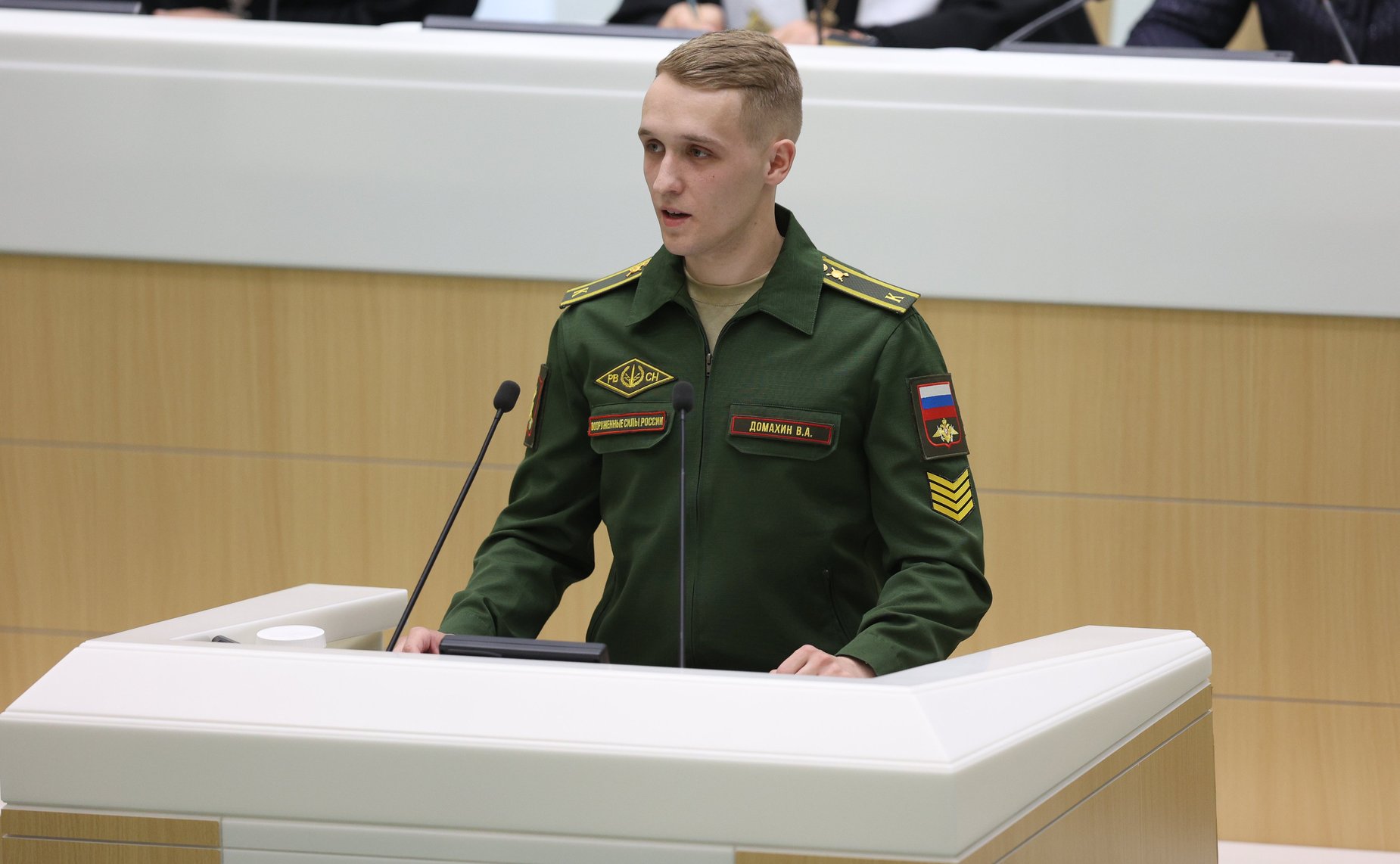 Пленарное заседание Х Парламентских встреч в рамках ХХХ Международных образовательных чтений «К 350-летию со дня рождения Петра I: секулярный мир и религиозность»