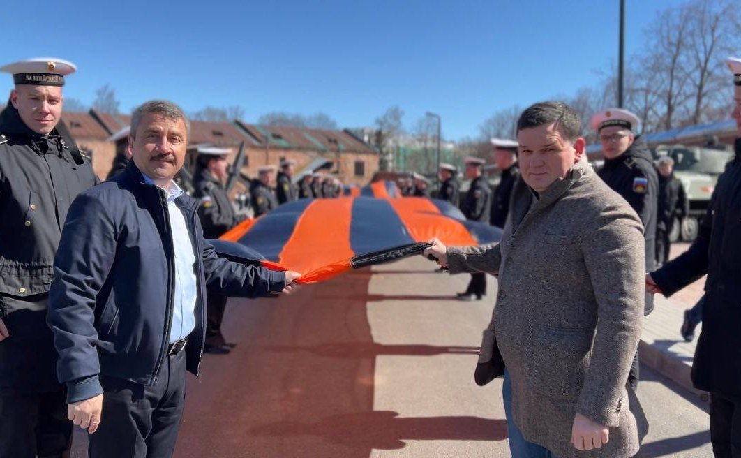 Сергей Перминов провел встречу с генеральным директором фонда «Кронштадтский Морской собор» Андреем Кононовым