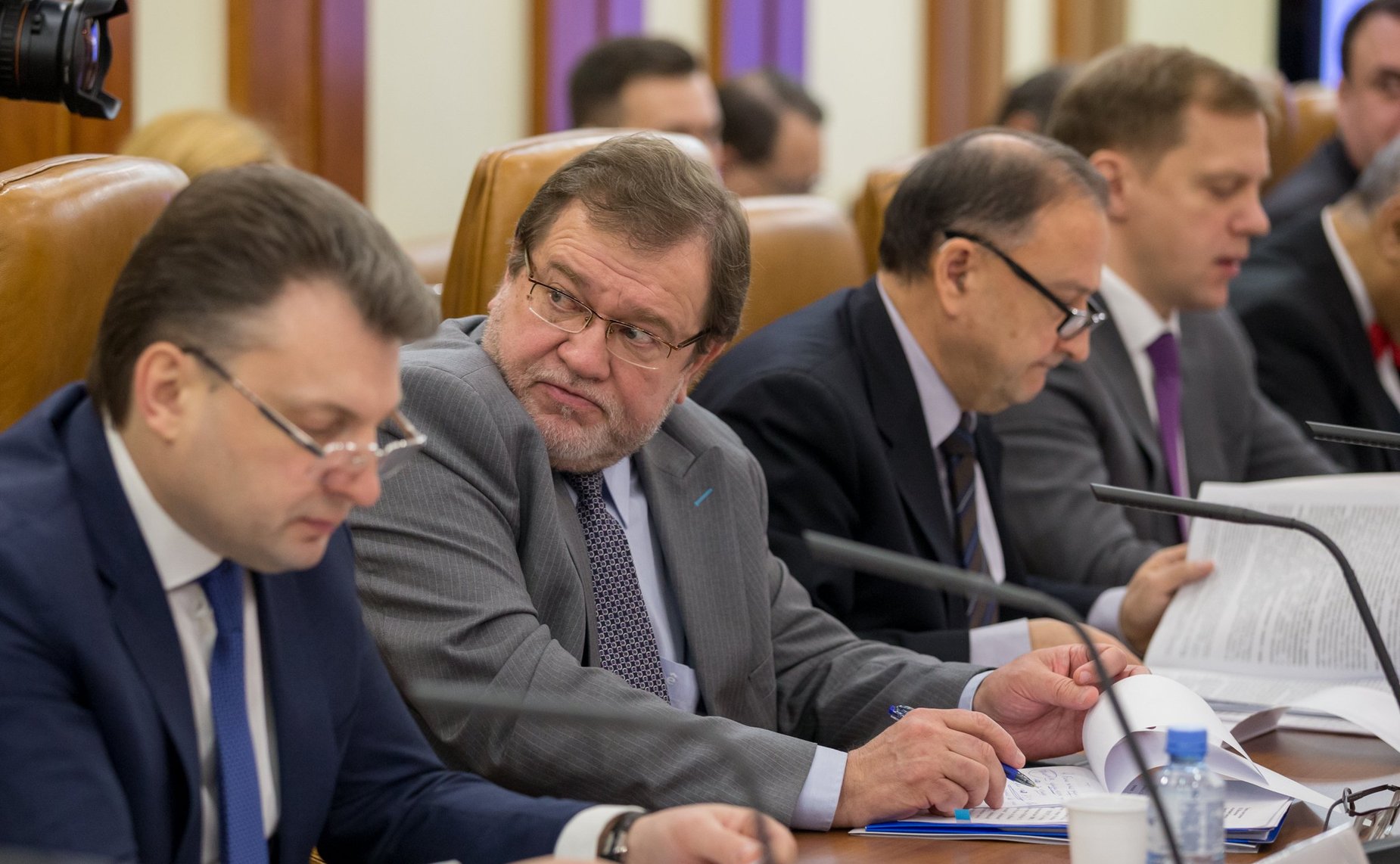 «Круглый стол» на тему «О правоприменительной практике и совершенствовании законодательства, регулирующего вопросы защиты прав и законных интересов российских граждан за рубежом»