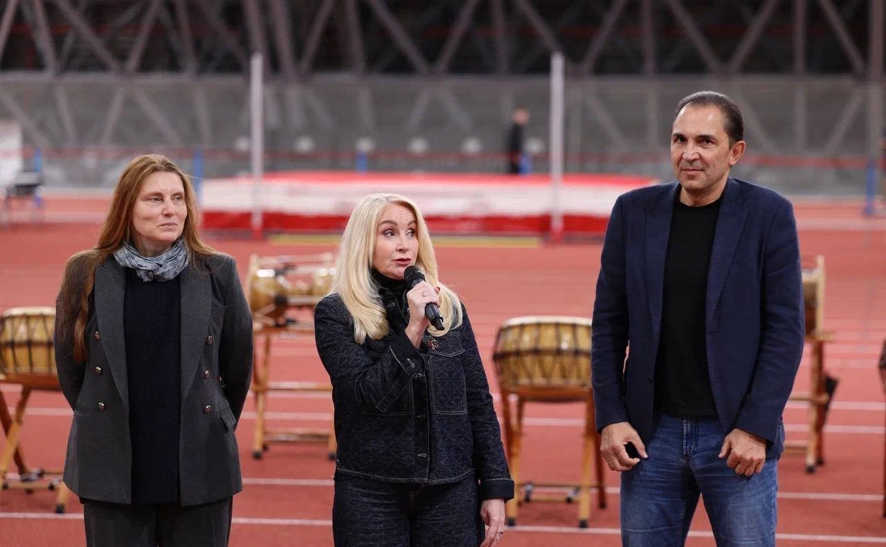 Андрей Хапочкин принял участие в церемонии открытия Всероссийских соревнований по лёгкой атлетике среди юношей и девушек — первом спортивном событии в новом легкоатлетическом манеже