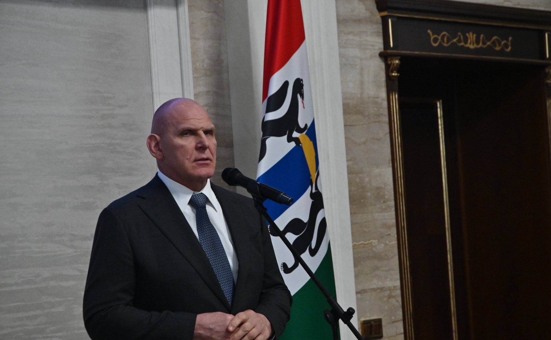 Александр Карелин