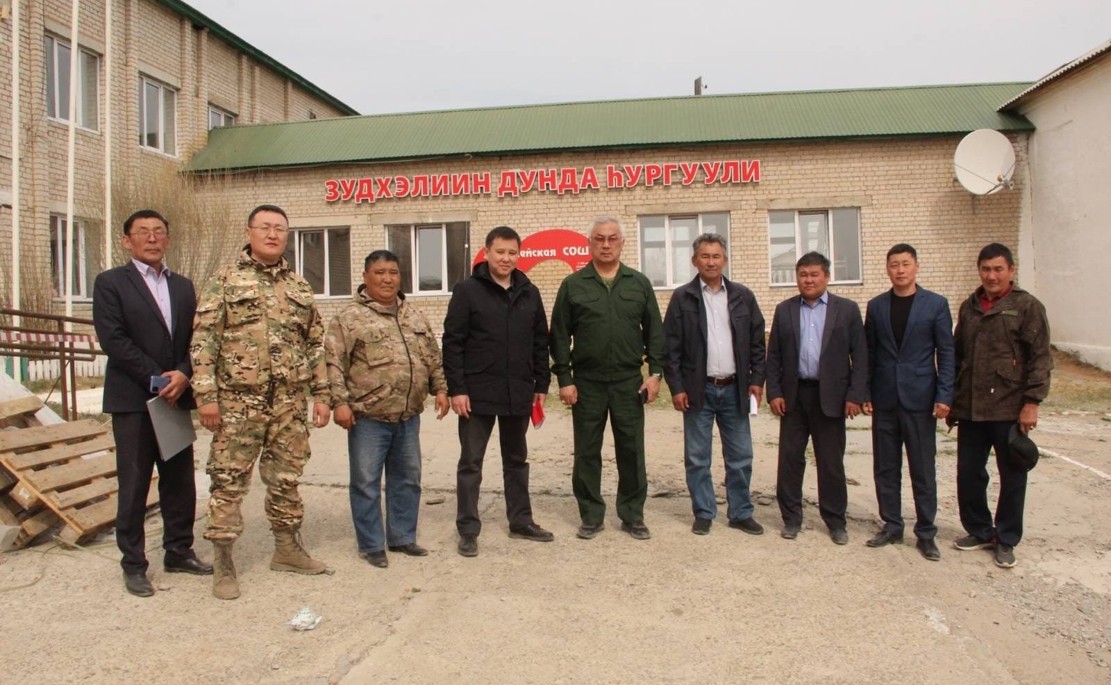 Баир Жамсуев в ходе региональной недели посетил объекты строительства и капитального ремонта в рамках национальных проектов, президентской «Единой субсидии» и государственных программ в Дульдургинском, Агинском и Могойтуйском районах