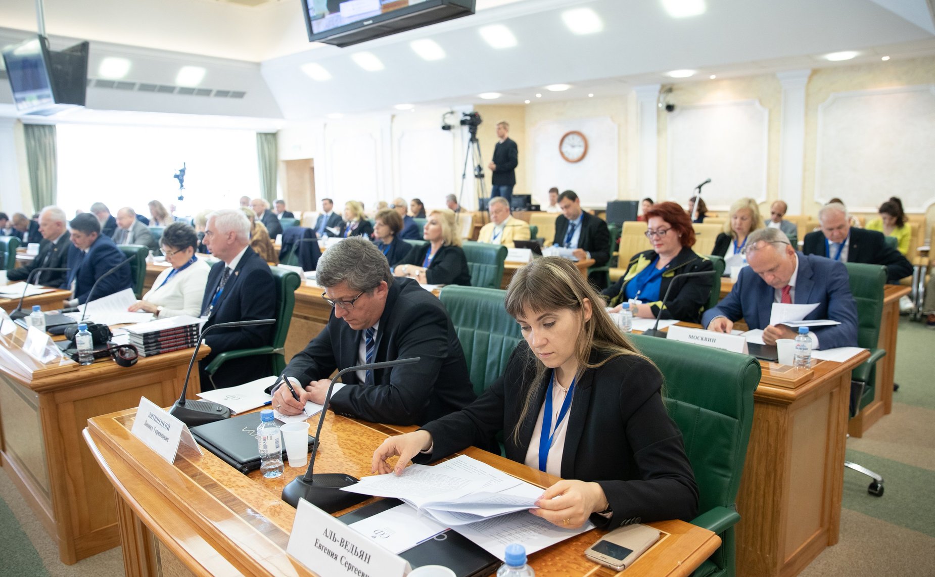 «Круглый стол» на тему «О совершенствовании механизмов защиты прав и законных интересов российских соотечественников, проживающих за рубежом»