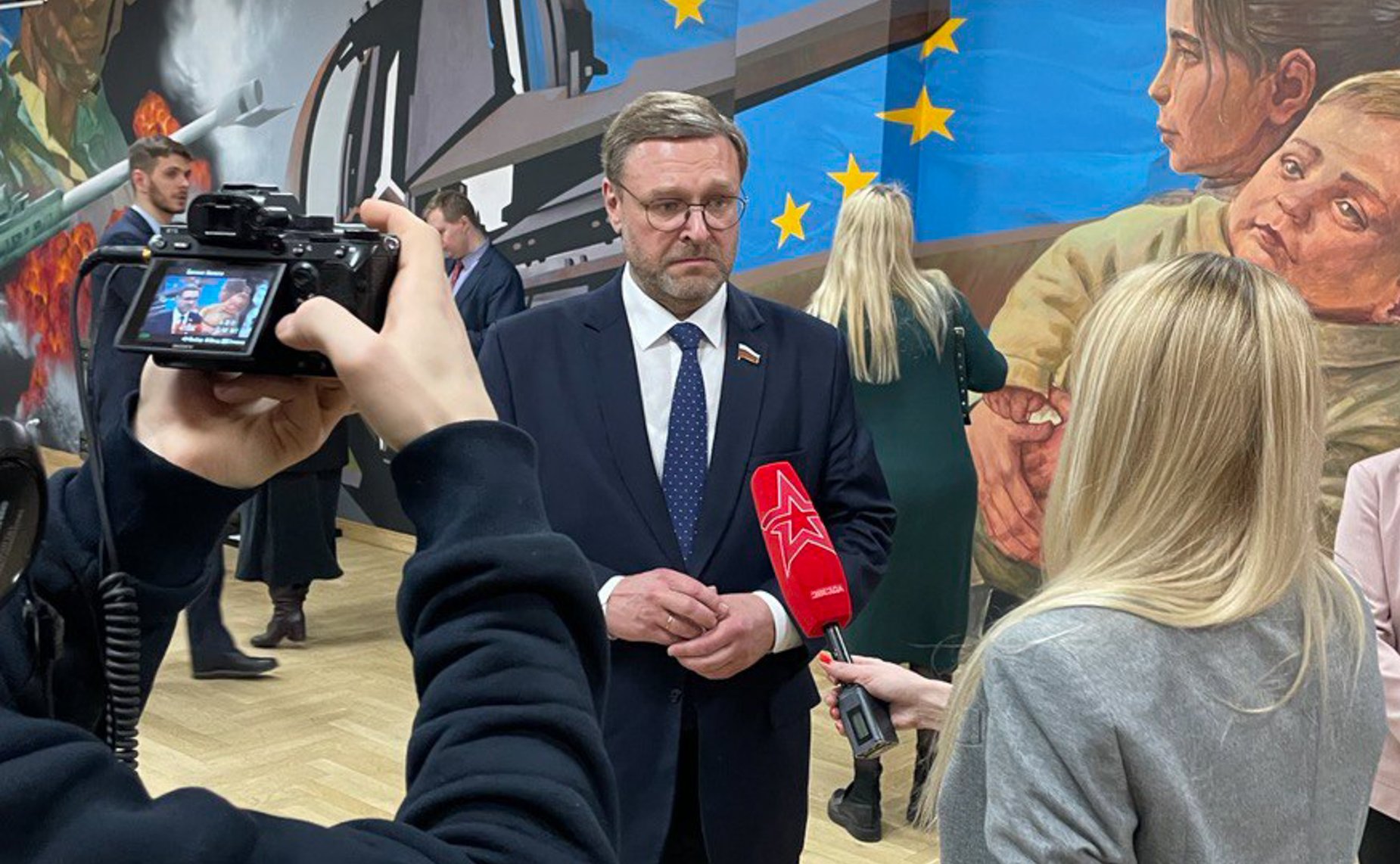 Заместитель Председателя Совета Федерации Константин Косачев выступил на открытии выставки «НАТО. Хроника жестокости»