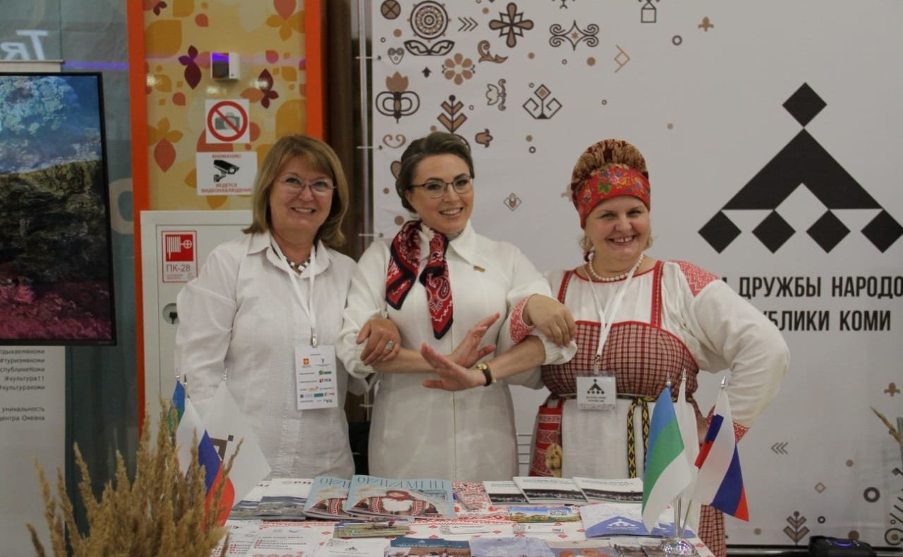 Елена Шумилова посетила пятую ежегодную выставку «Достояние Севера – 2022»