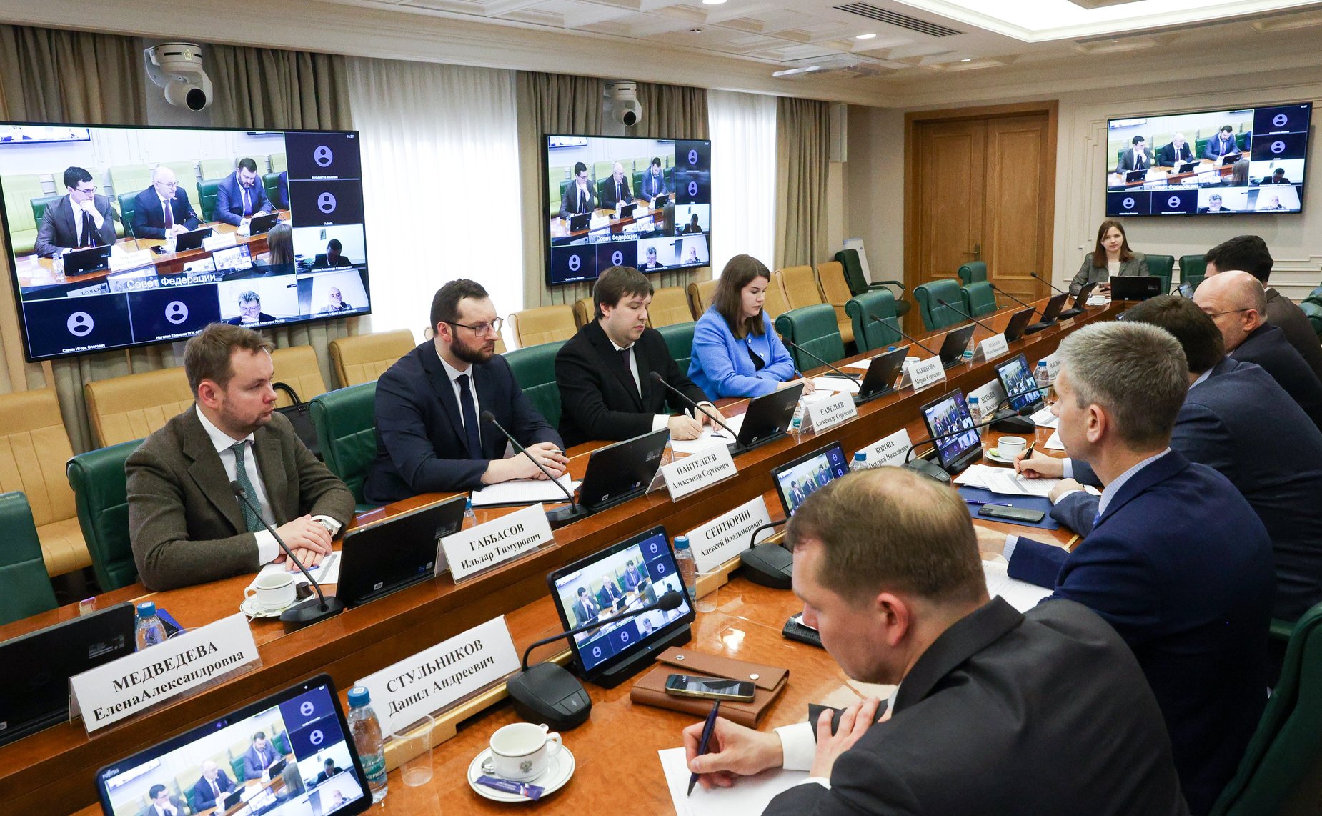 Совещание Комитета Совета Федерации по экономической политике «О мерах государственной поддержки металлургических предприятий в условиях санкционного давления и падения производства»