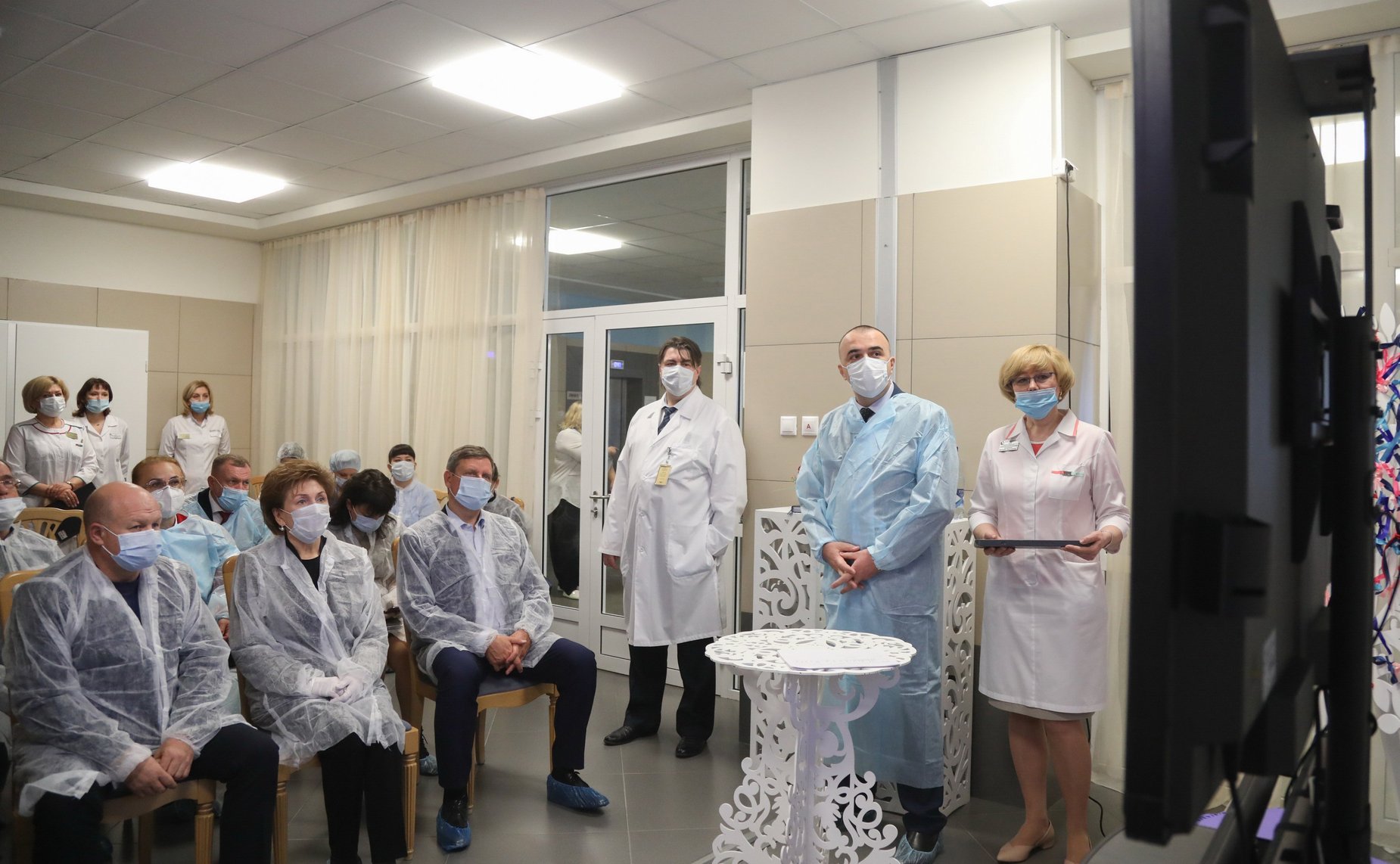 Сенаторы проводят комплексный анализ ситуации в экологии, экономике, социальной политике, энергетике, строительстве и ЖКХ города Норильска