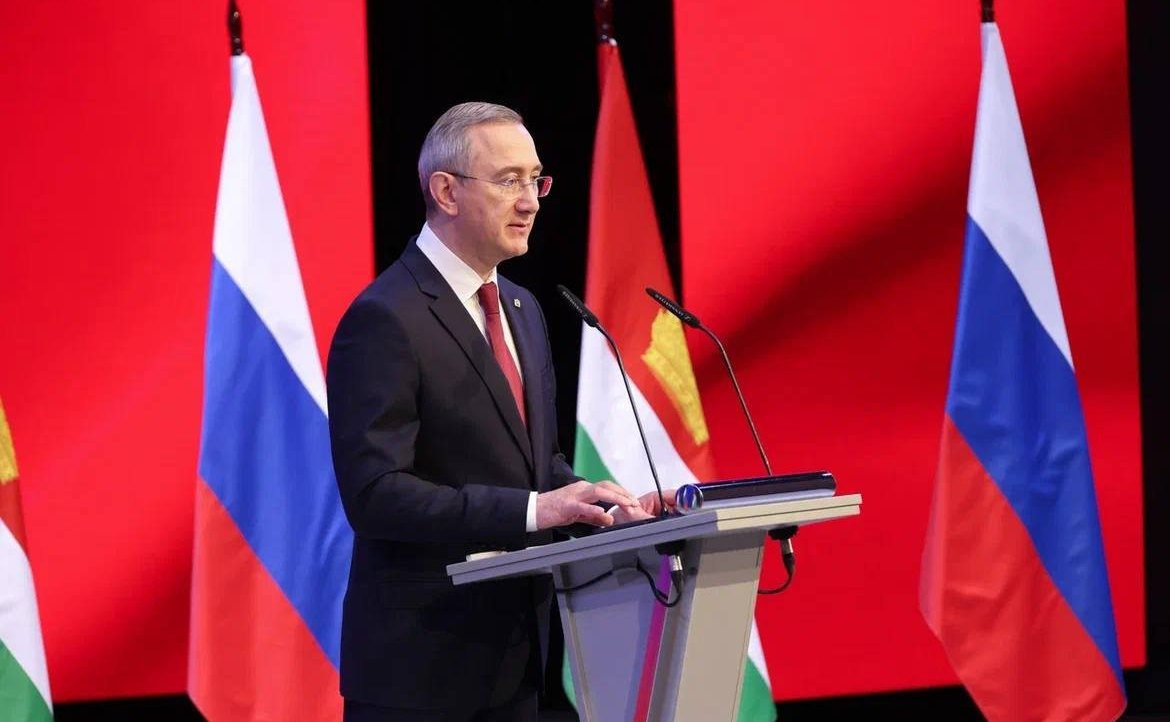 Александр Савин принял участие в расширенном заседании Законодательного Собрания Калужской области