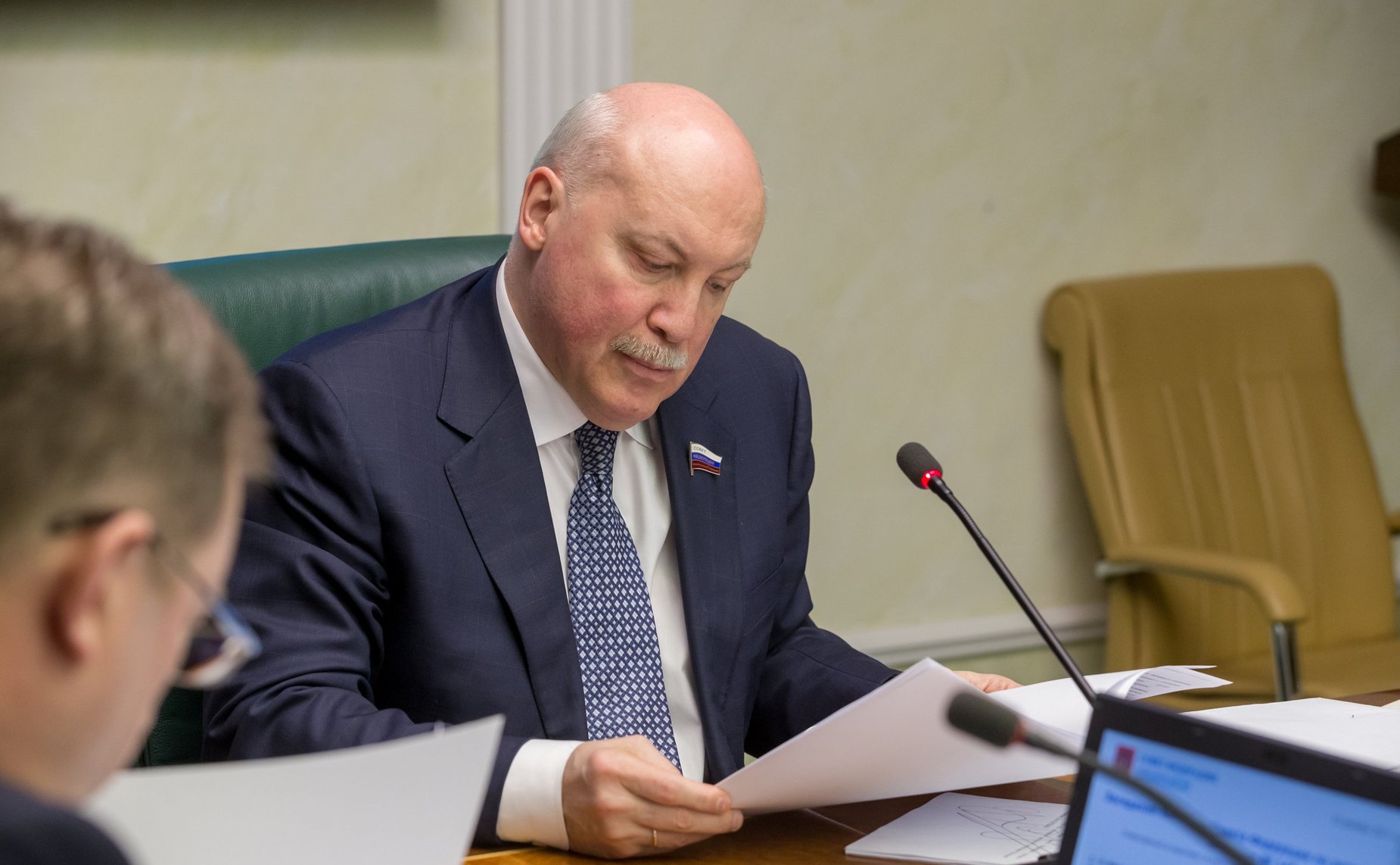 Д. Мезенцев