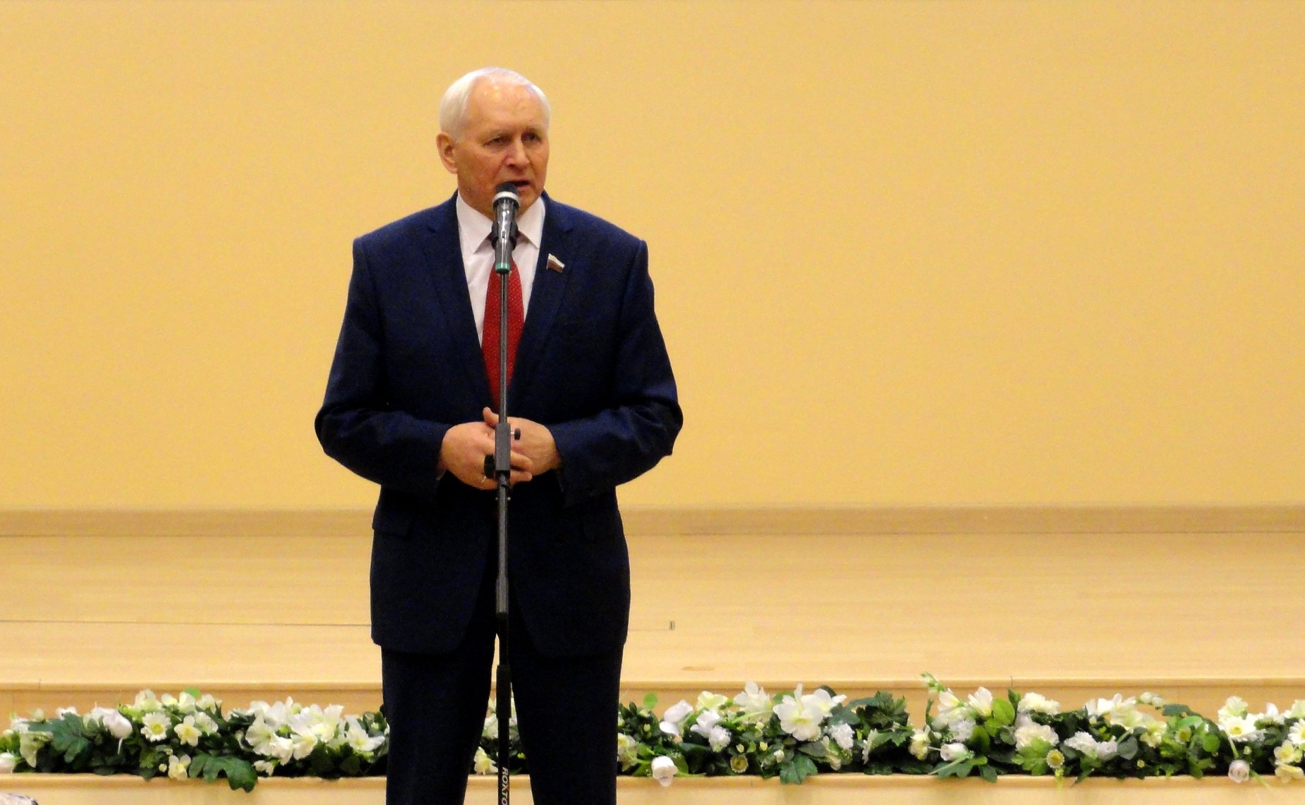 Николай Тихомиров