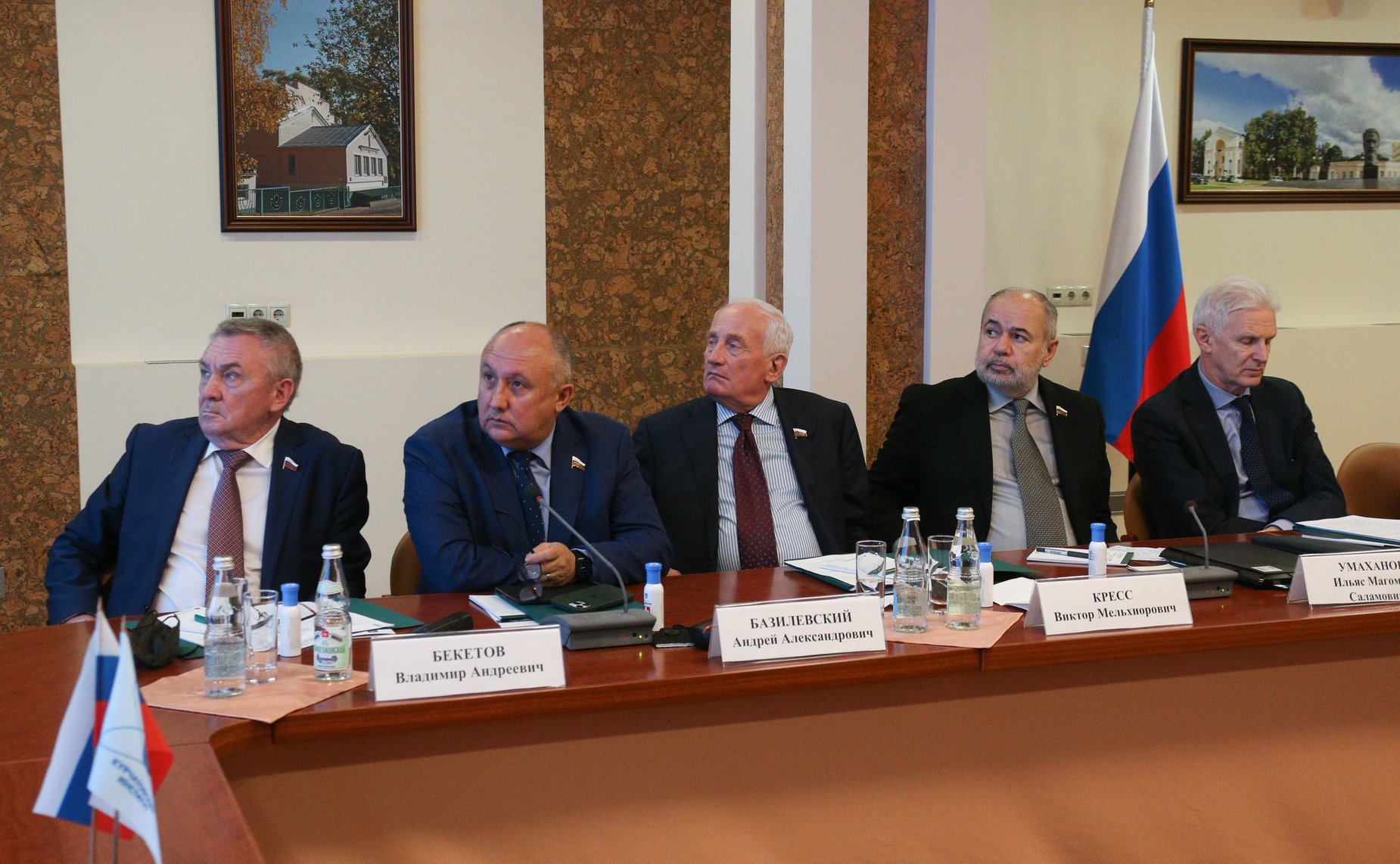 Валентина Матвиенко провела выездное заседание Комитета СФ по науке, образованию и культуре, которое состоялось в Национальном исследовательском центре (НИЦ) «Курчатовский институт»