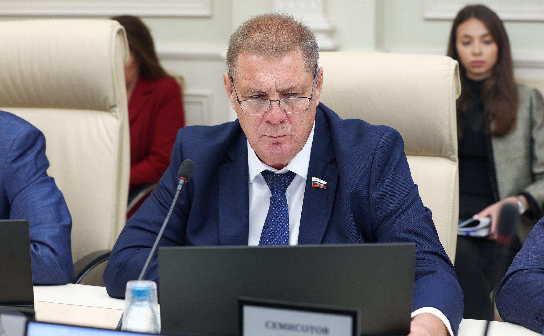 Николай Семисотов