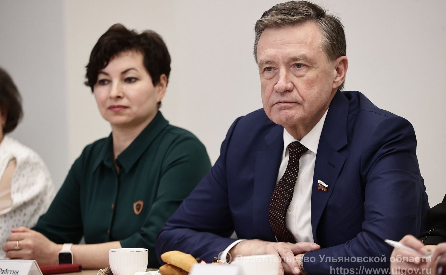 Сергей Рябухин совместно с губернатором Алексеем Русских принял участие во встрече с директорами общеобразовательных учреждений города и заведующими дошкольными образовательными учреждениями