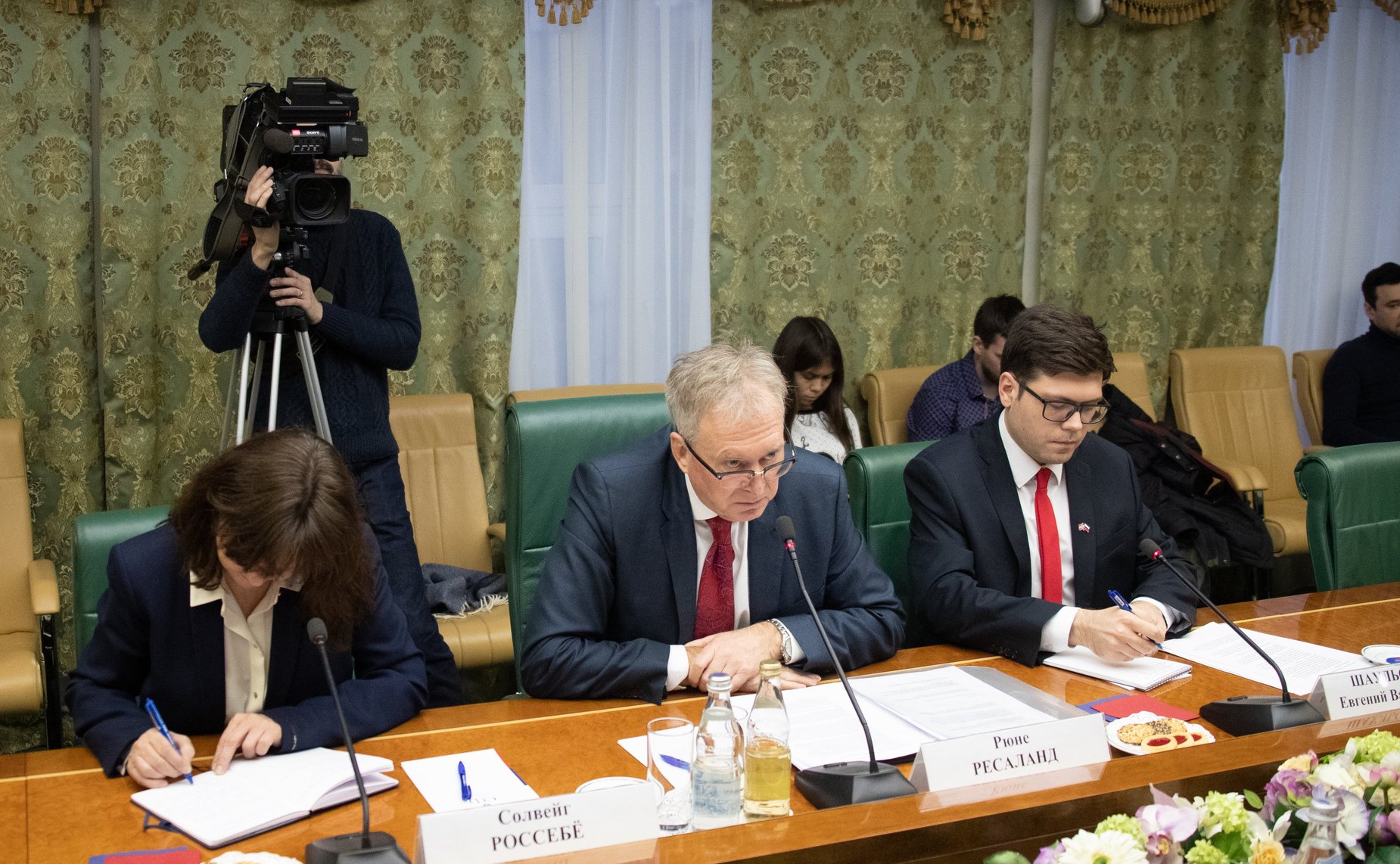 Встреча Константина Косачева с Чрезвычайным и Полномочным Послом Королевства Норвегия в Российской Федерации Руне Ресаландом