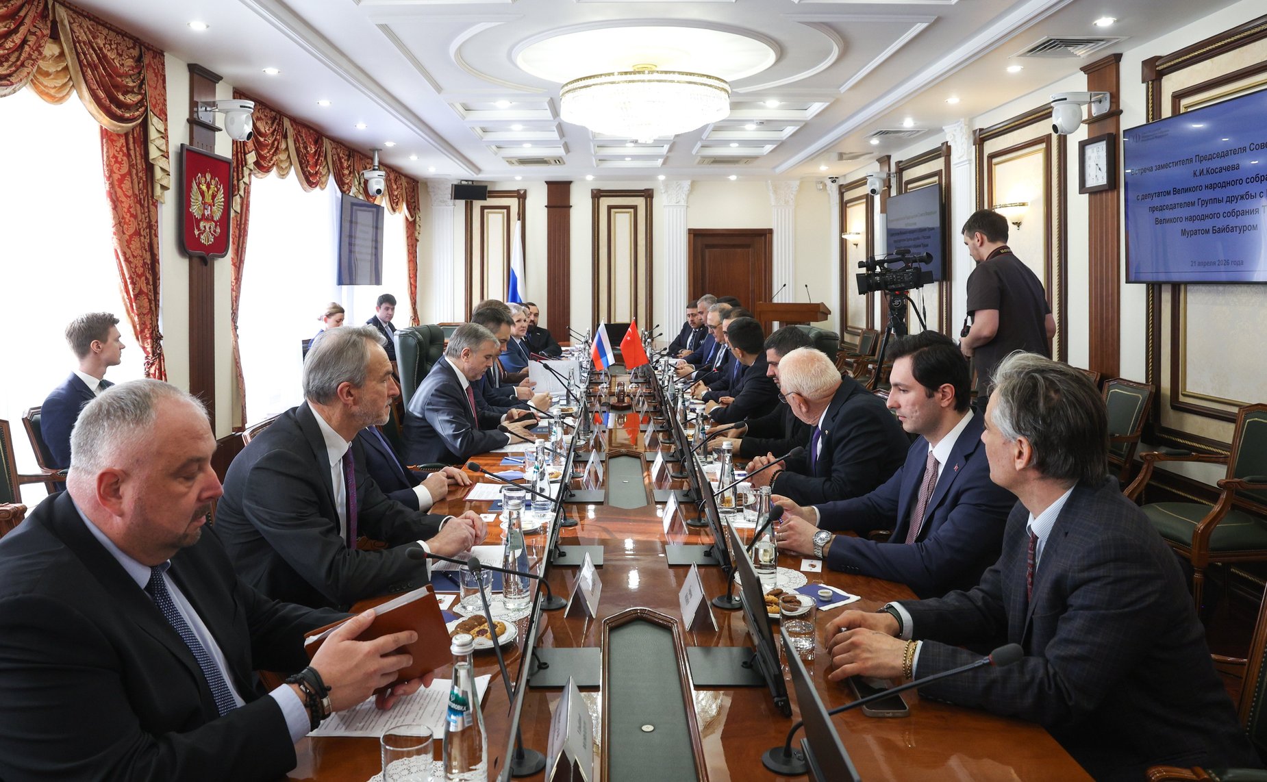 Встреча сенаторов РФ с депутатом Великого национального собрания Турции, председателем группы дружбы с Россией Великого национального собрания Турции Муратом Байбатуром