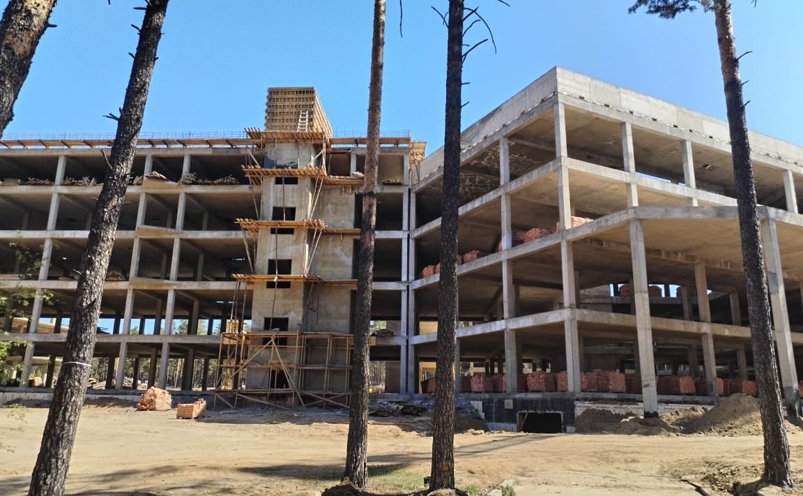 Баир Жамсуев и Сергей Михайлов в ходе работы в регионе оценили ход строительства и реконструкции социальных объектов в Чите