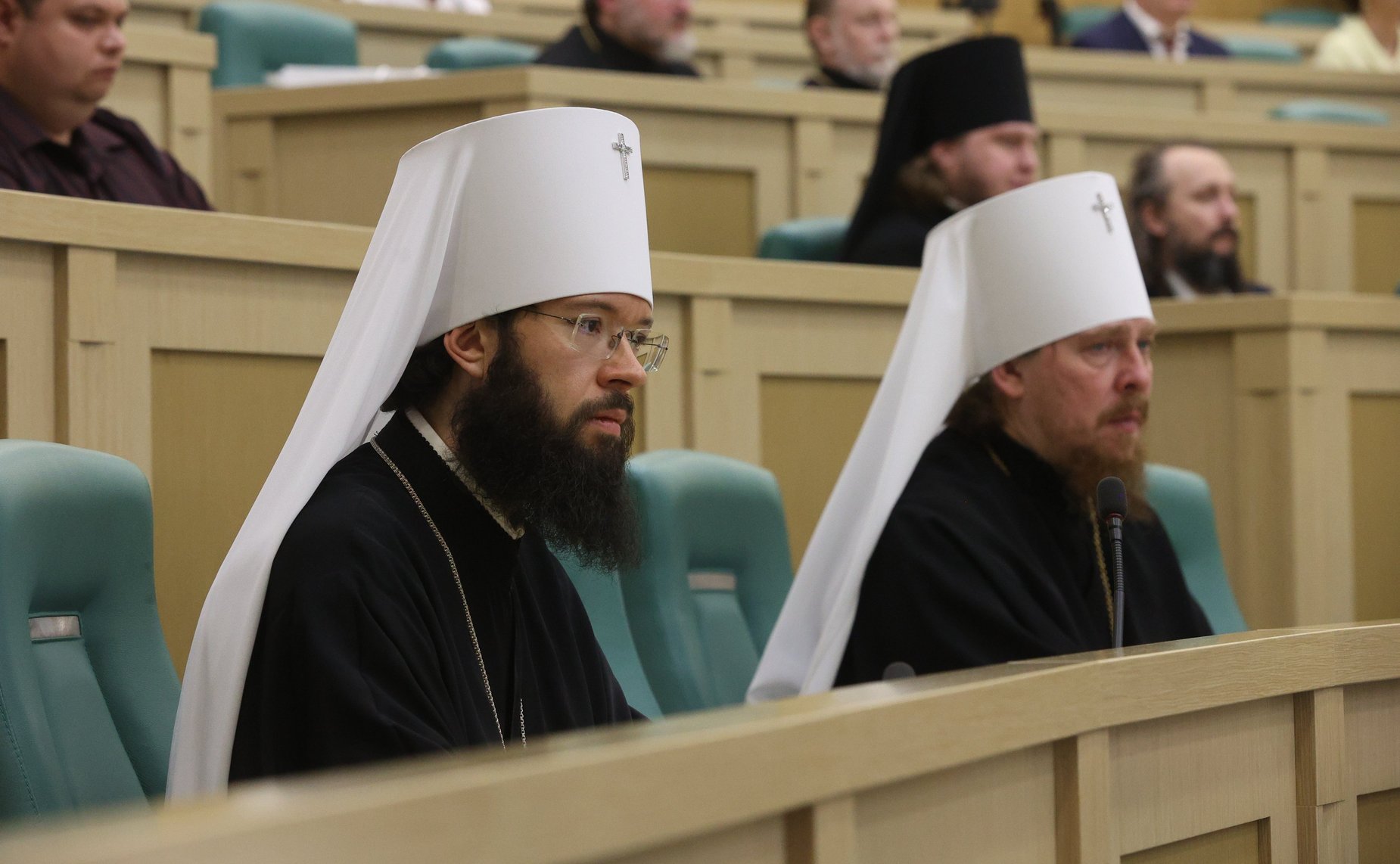 Пленарное заседание Х Парламентских встреч в рамках ХХХ Международных образовательных чтений «К 350-летию со дня рождения Петра I: секулярный мир и религиозность»