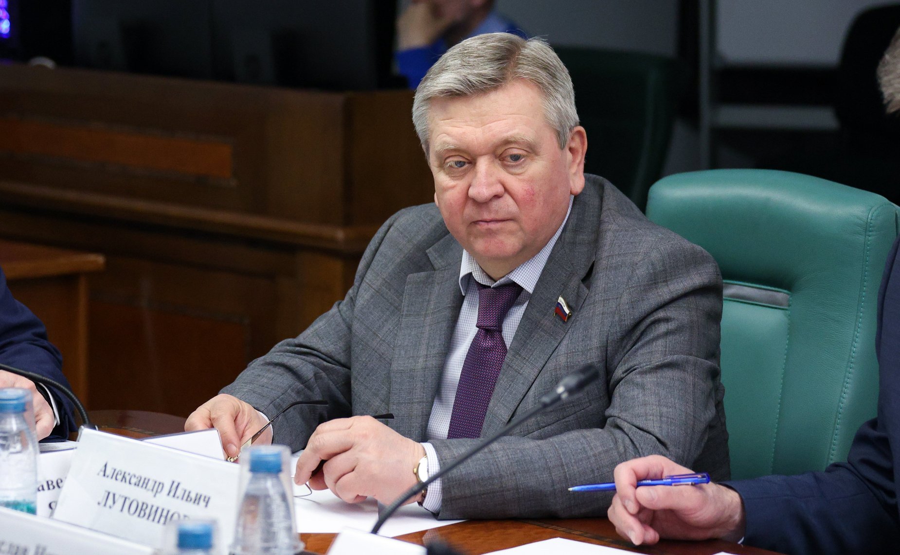 Александр Лутовинов