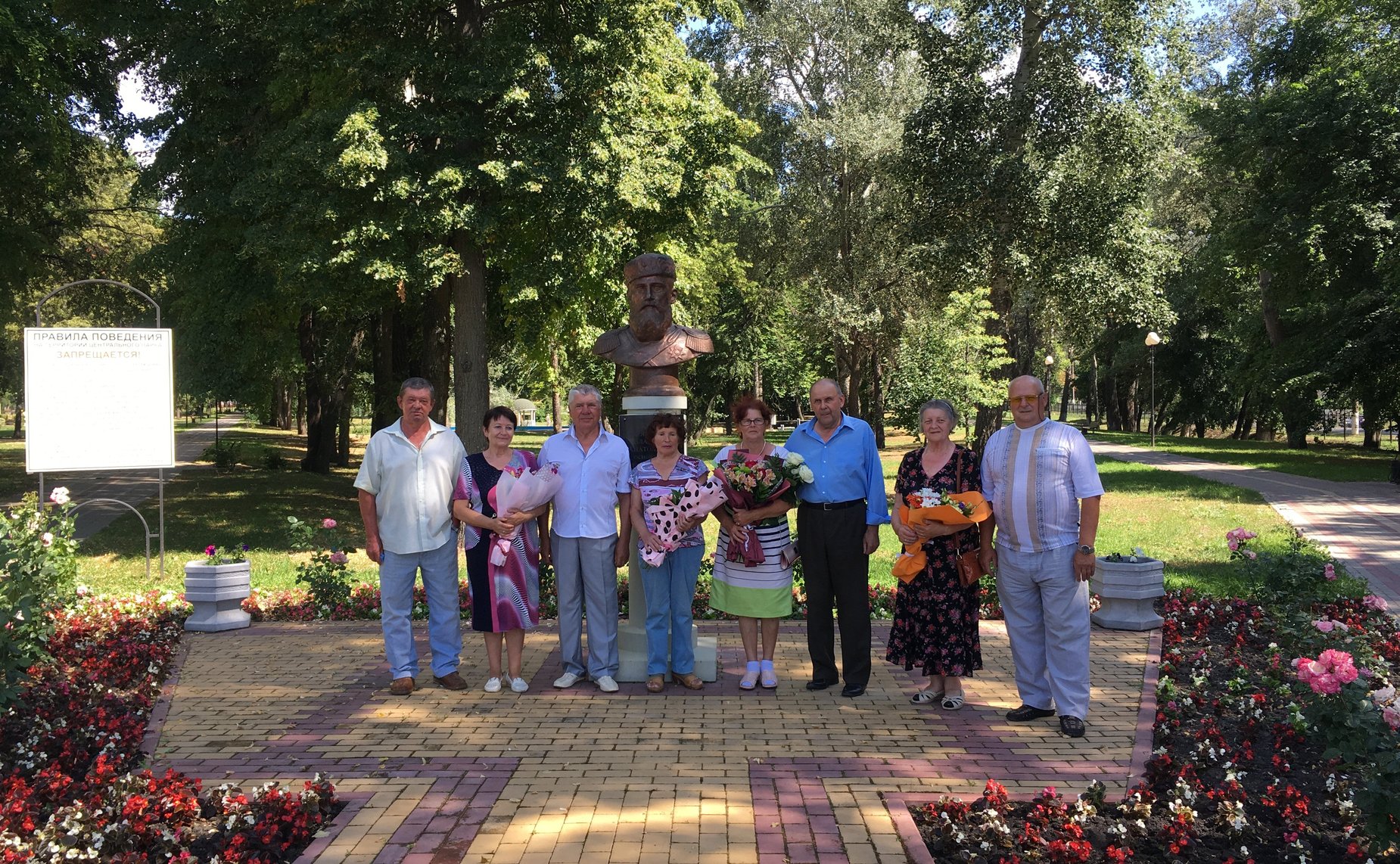 С. Лукин поздравил жителей Аннинского и Таловского районов с Днем семьи, любви и верности