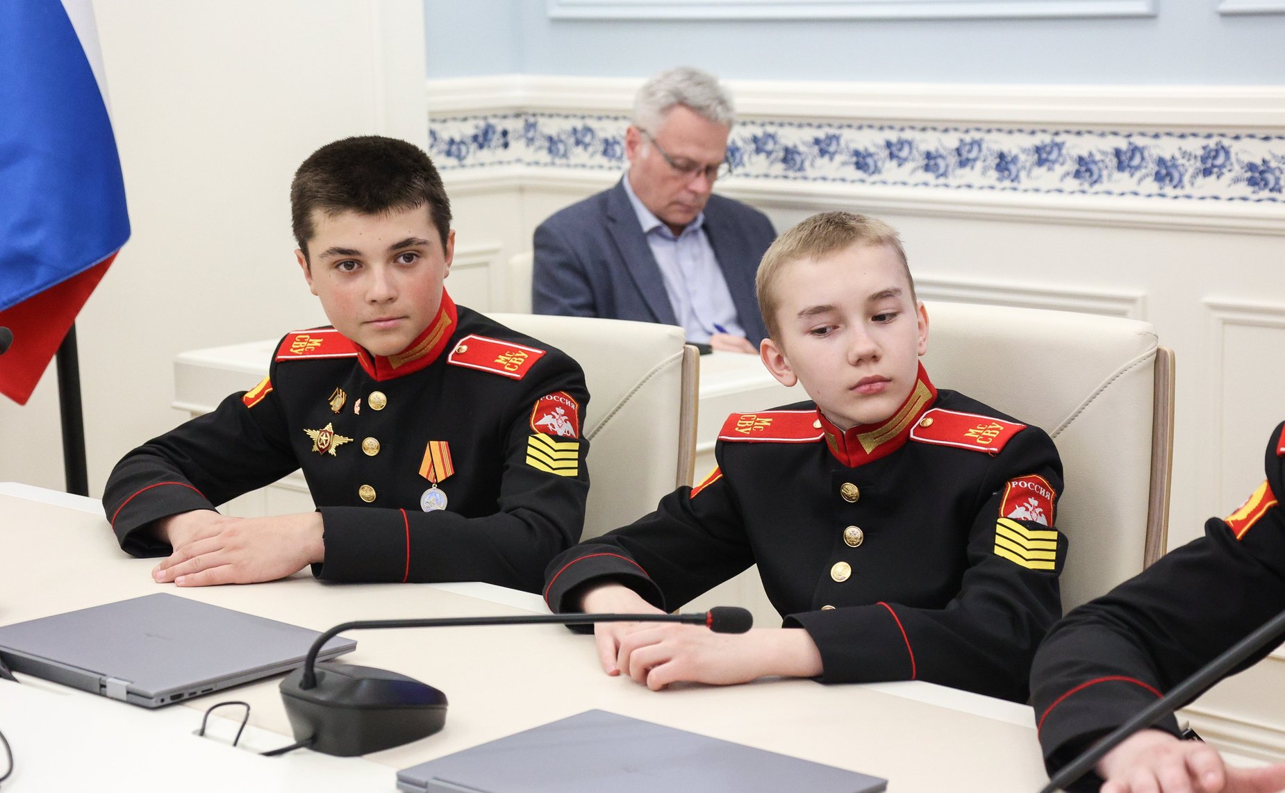 Встреча заместителя Председателя СФ Константина Косачева с воспитанниками Московского суворовского военного училища — участниками Парада Победы на Красной площади 2024 года