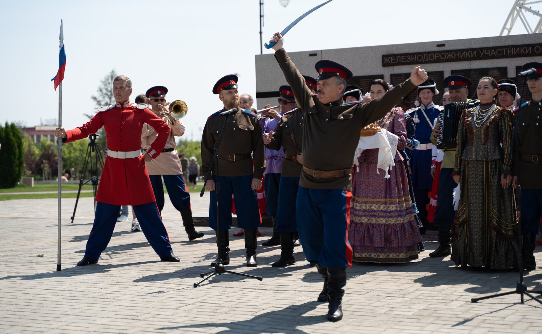 Сергей Горняков приветствовал участников культурно-образовательного проекта «Поезд Памяти» в Волгограде