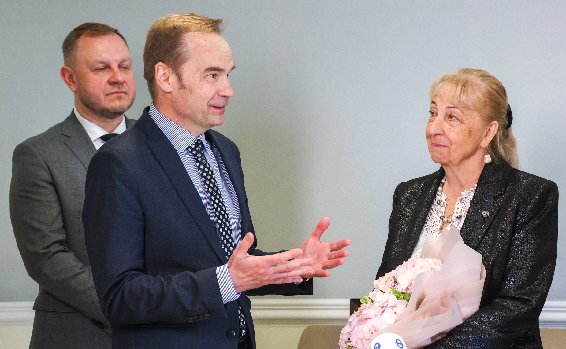 Торжественное открытие выставки Народного художника РФ Людмилы Юга «Нить времен. Подвиг Победы»