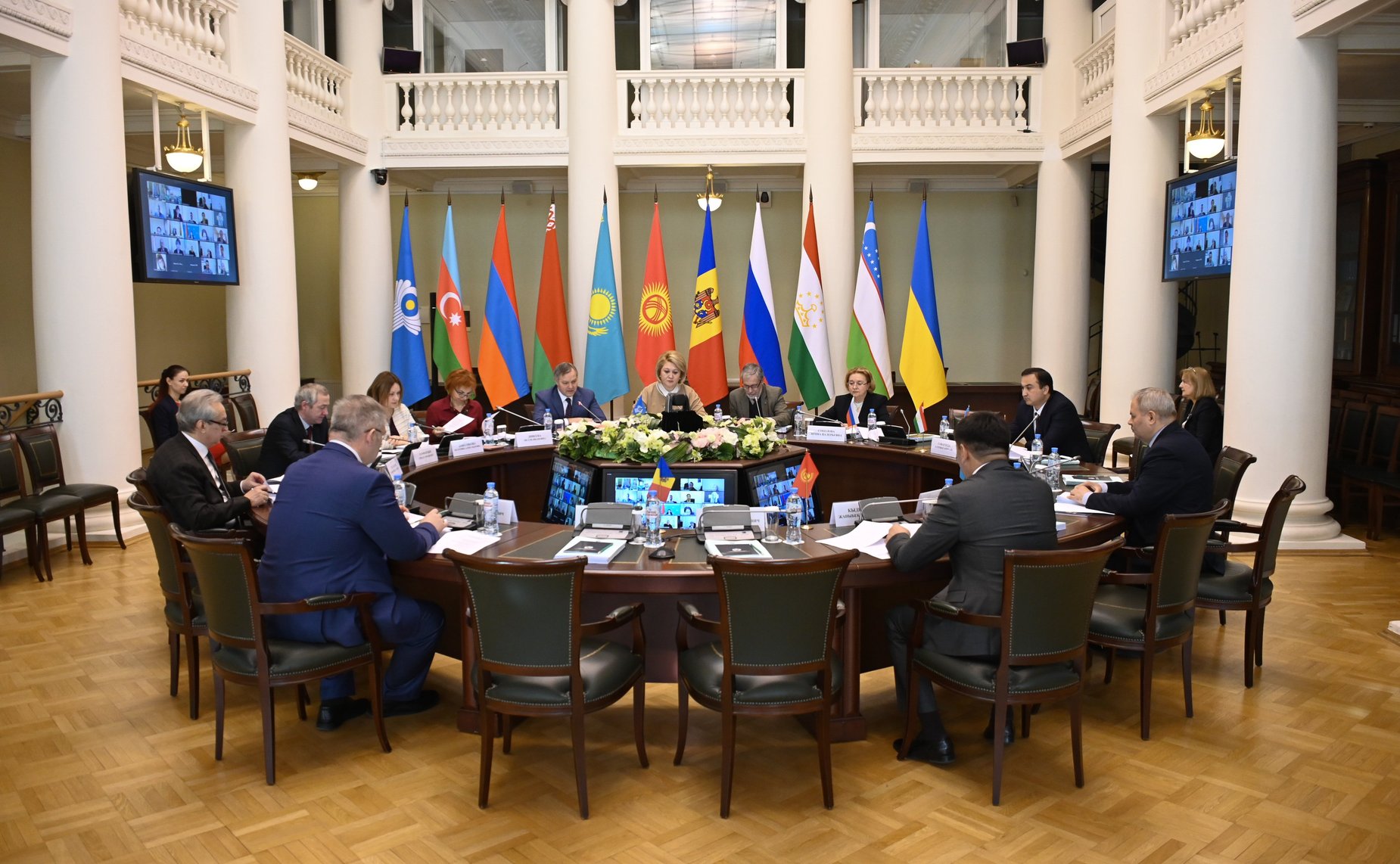 Лидия Гумерова провела заседание Постоянной комиссии МПА СНГ по науке и образованию