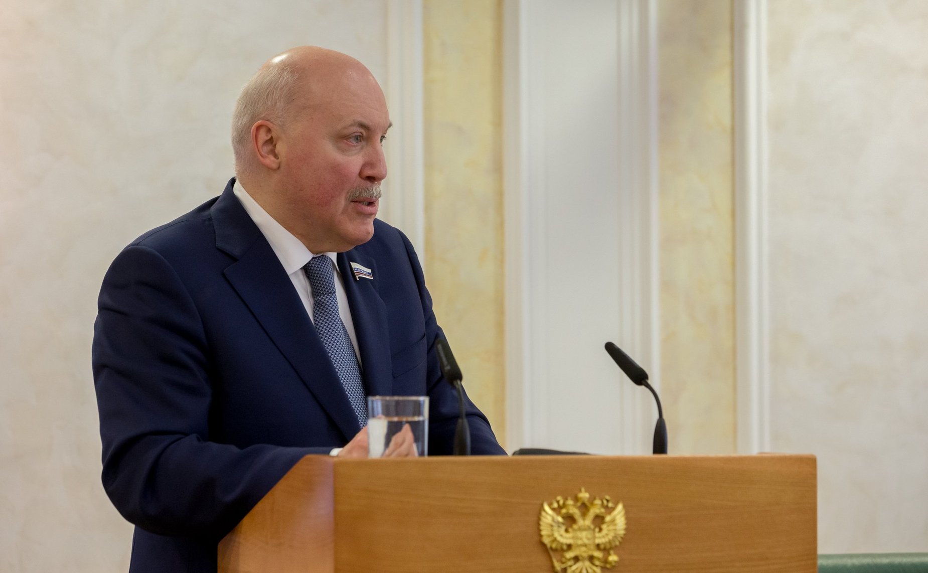 Д. Мезенцев