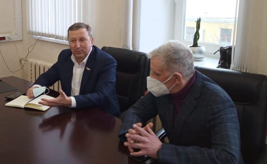 Сергей Березкин провел встречу с новым директором департамента здравоохранения и фармации региона Василием Тубашовым