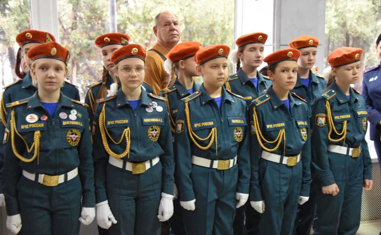 Екатерина Алтабаева поздравила сотрудников севастопольского МЧС с профессиональным праздником