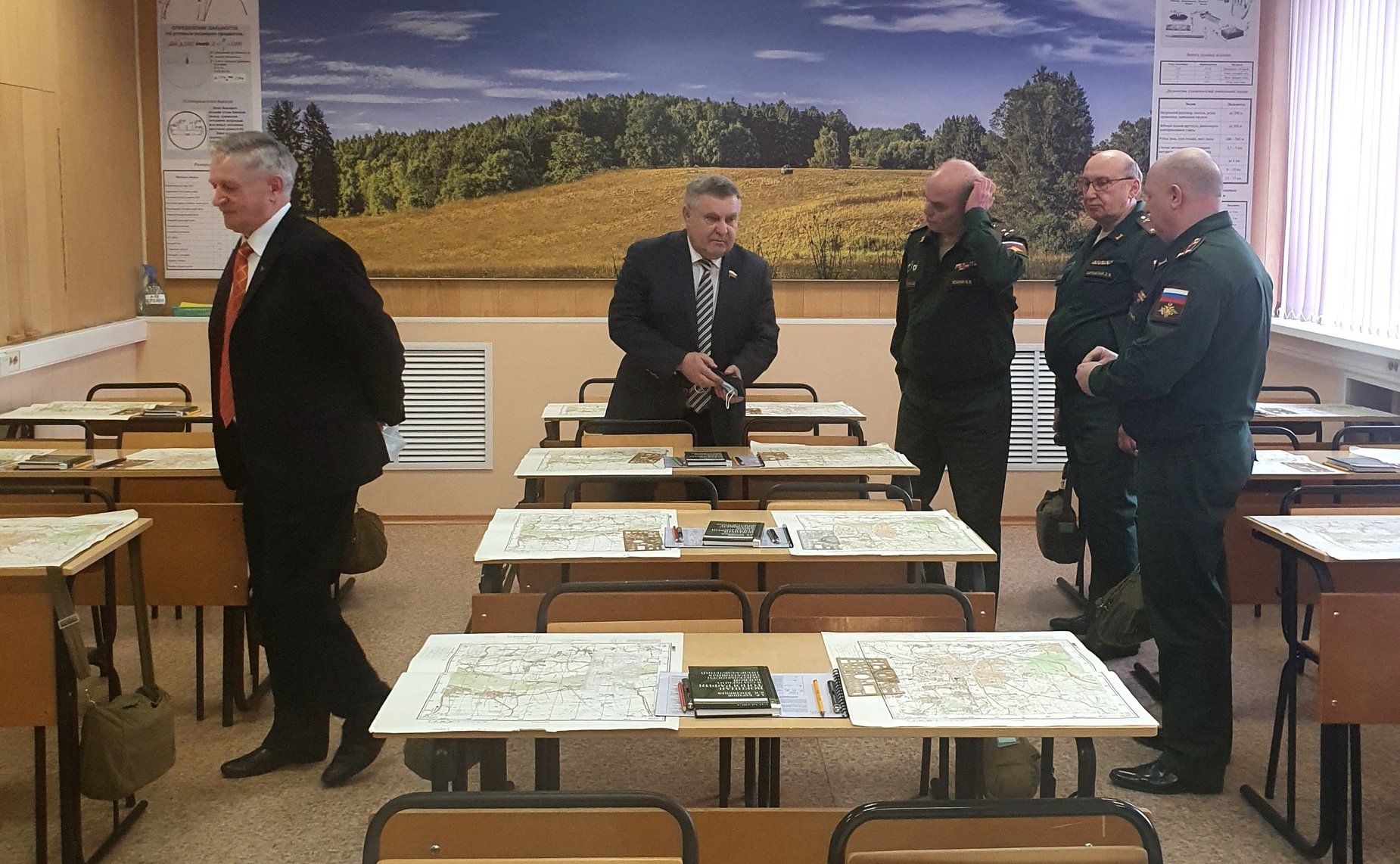 Александр Ракитин посетил военный учебный центр при Петрозаводском Государственном Университете